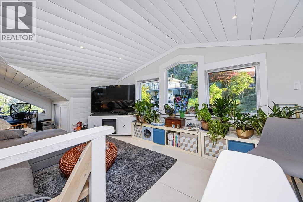 354 Headlands Road, Gibsons, British Columbia  V0N 1V8 - Photo 9 - R3175984