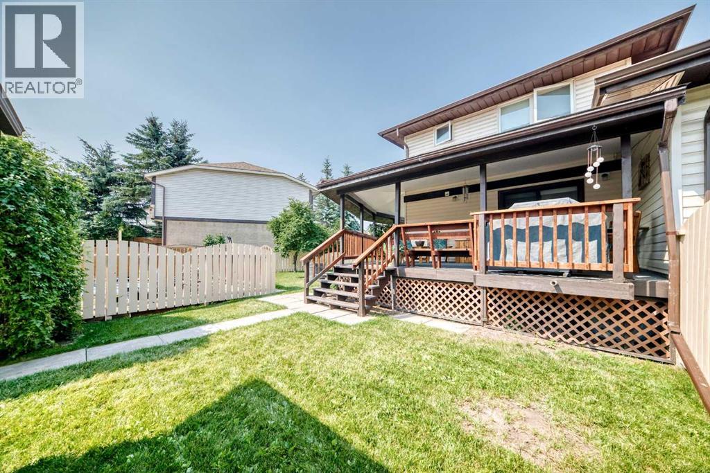 31 Ranchero Bay NW, Calgary, Alberta  T3G 1B6 - Photo 8 - A2315759