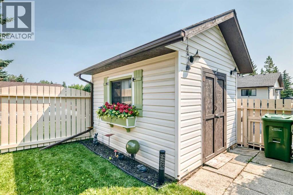 31 Ranchero Bay NW, Calgary, Alberta  T3G 1B6 - Photo 11 - A2315759