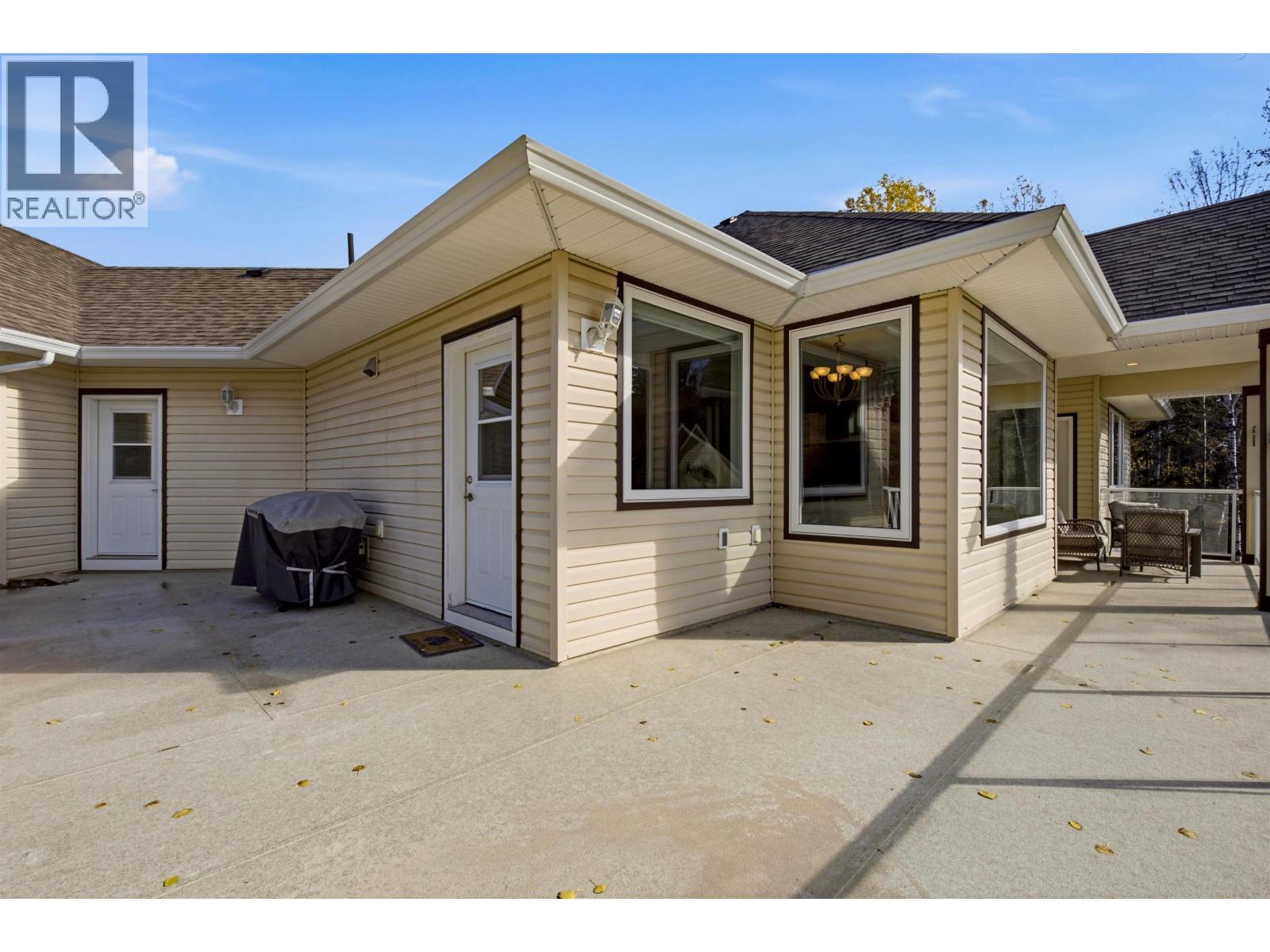 44 VALLEY ROAD