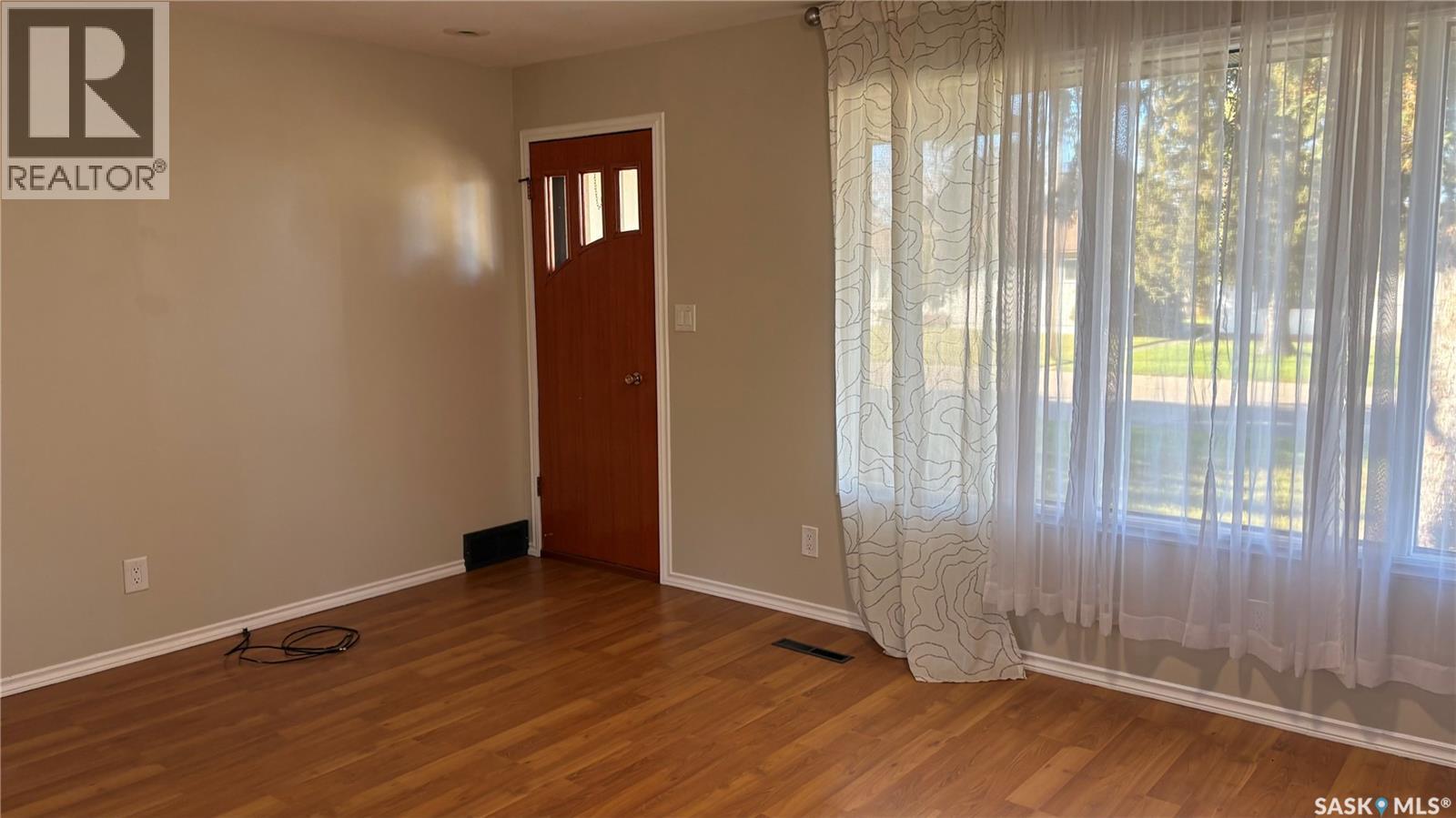 211 Downey Street, Strasbourg, Saskatchewan  S0G 4V0 - Photo 5 - SK051229