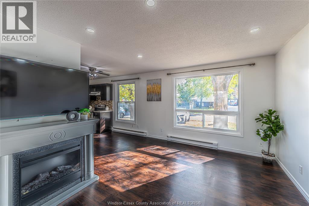 9370 Aire Court, Windsor, Ontario  N8S 4E6 - Photo 4 - 26025386