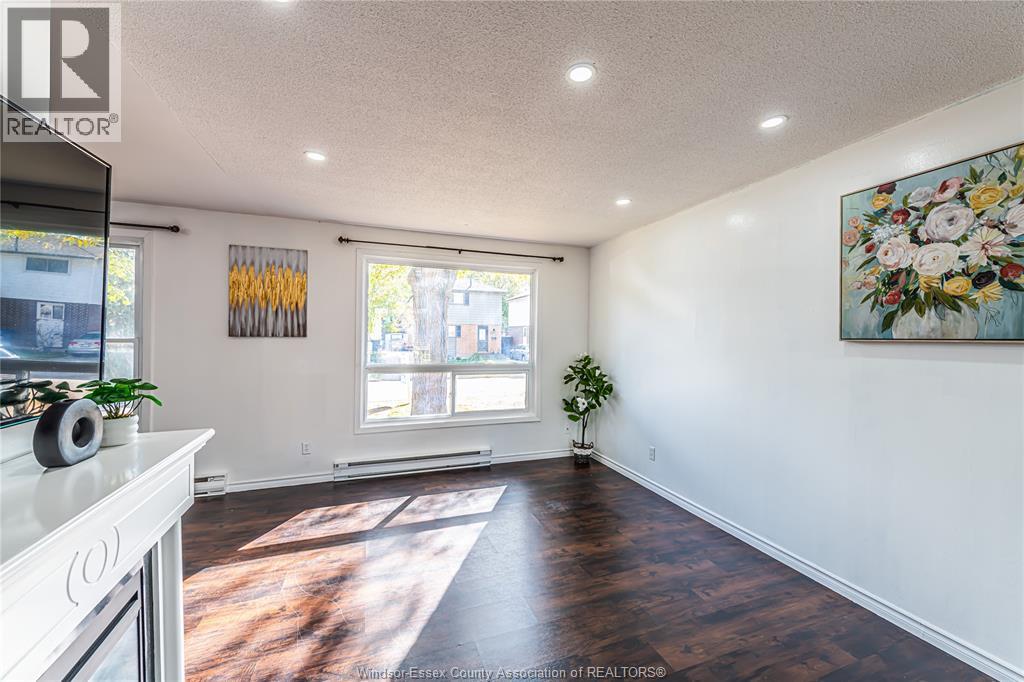 9370 Aire Court, Windsor, Ontario  N8S 4E6 - Photo 7 - 26025386