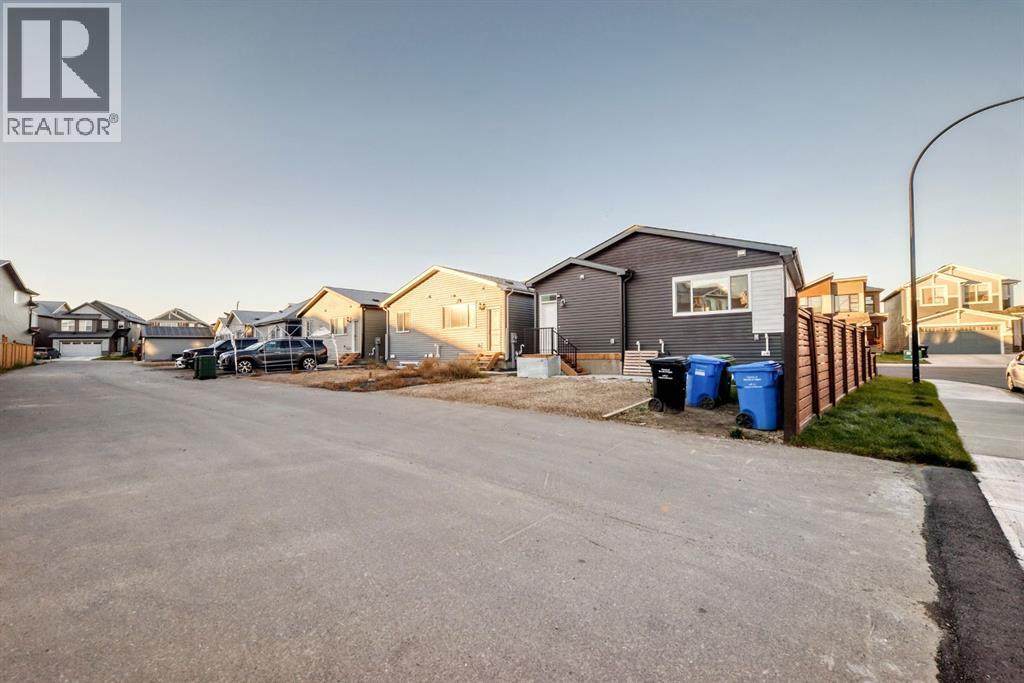 216 Lucas Place NW