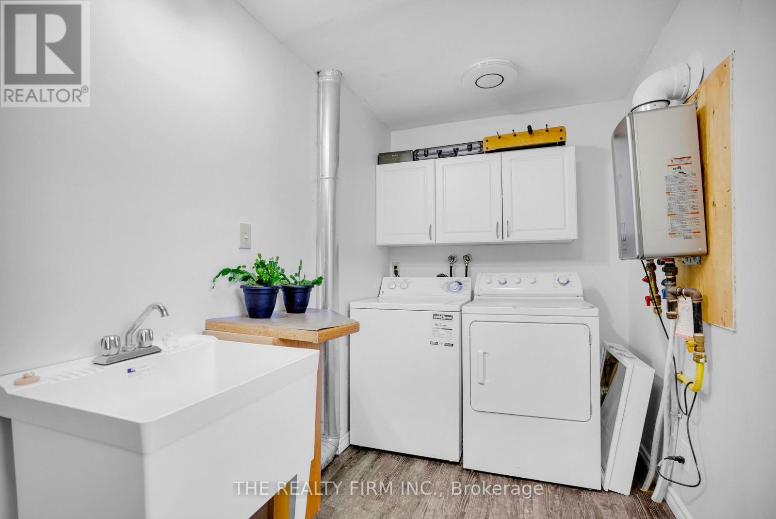 3692 Beverly Glen, Plympton-Wyoming, Ontario  N0N 1E0 - Photo 22 - X13881608
