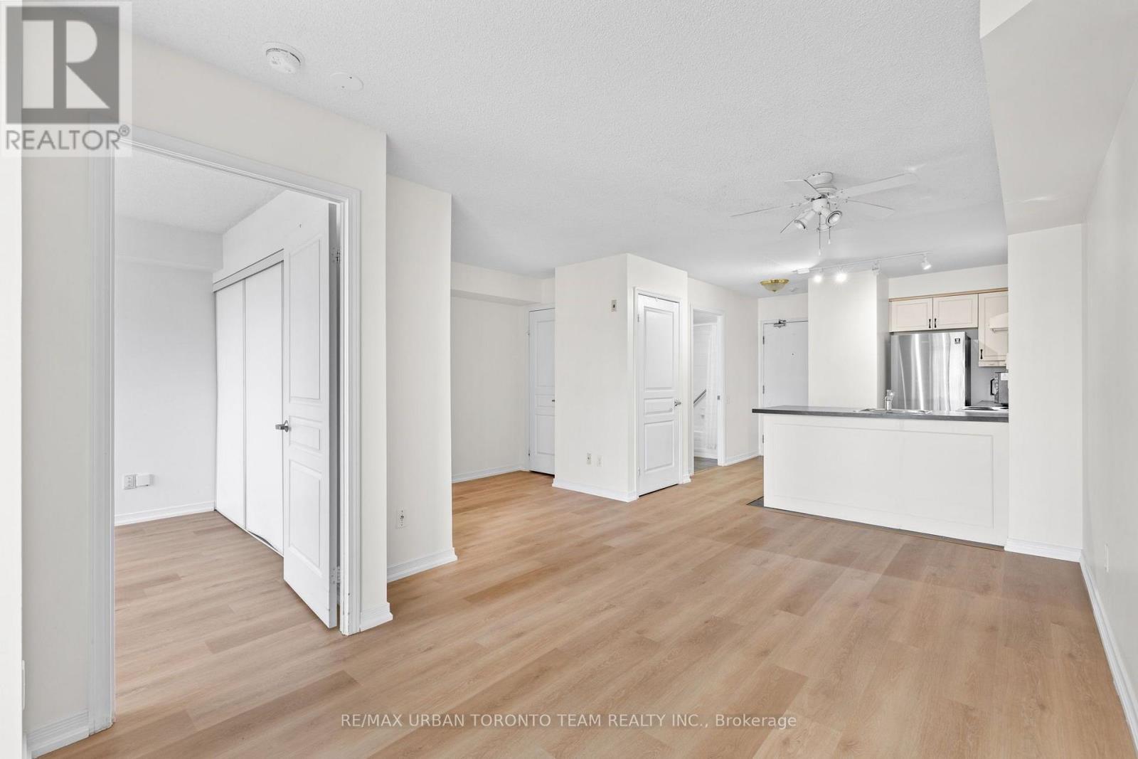 #505 - 140 Bathurst Street, Toronto, Ontario  M5V 2R3 - Photo 16 - C14084804
