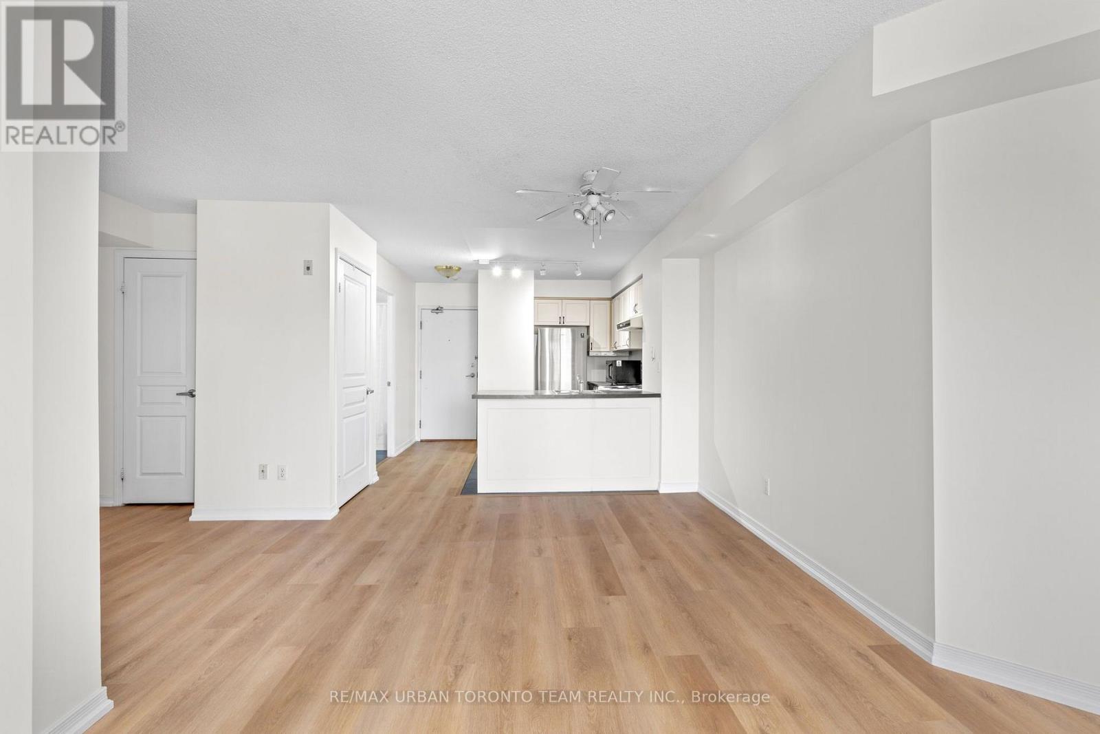 #505 - 140 Bathurst Street, Toronto, Ontario  M5V 2R3 - Photo 17 - C14084804