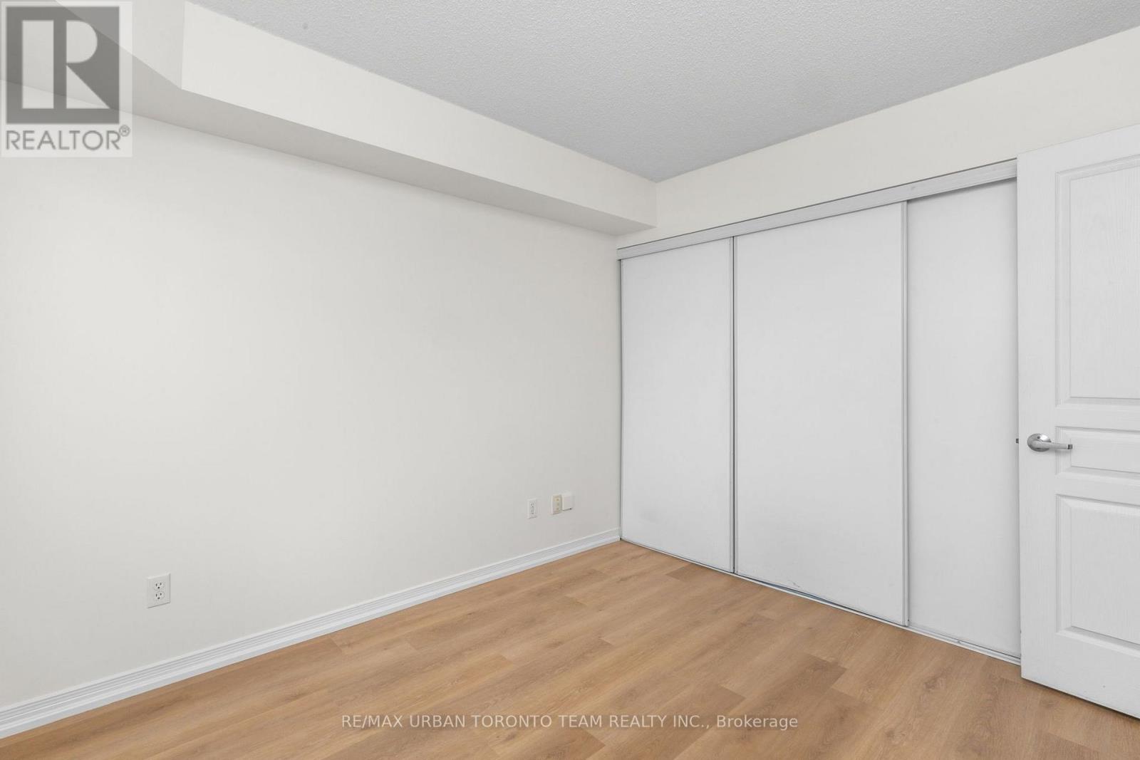 #505 - 140 Bathurst Street, Toronto, Ontario  M5V 2R3 - Photo 19 - C14084804