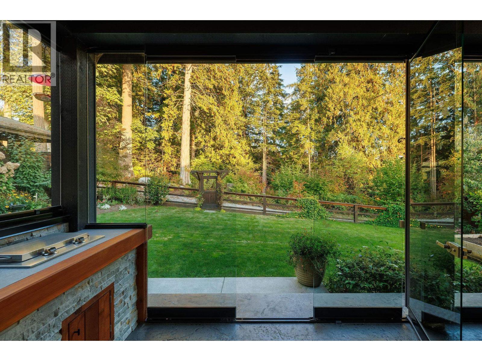 13698 Blaney Road, Maple Ridge, British Columbia  V4R 0H1 - Photo 15 - R3175991