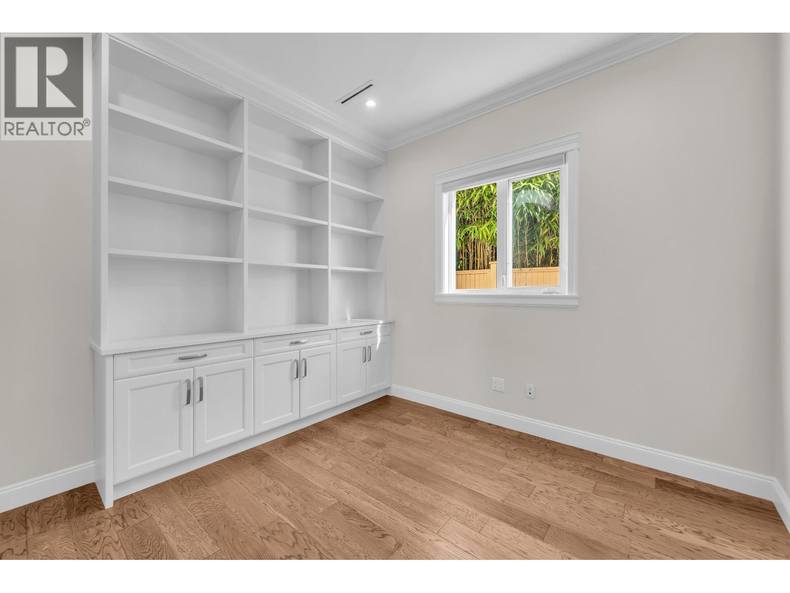 8180 Osgoode Drive, Richmond, British Columbia  V7A 4P1 - Photo 8 - R3174511