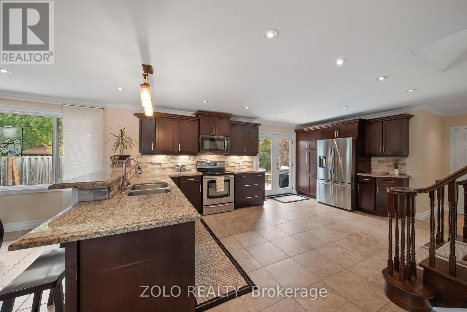 6911b Hickling Crescent, Mississauga, Ontario  L5N 5B1 - Photo 19 - W14081932