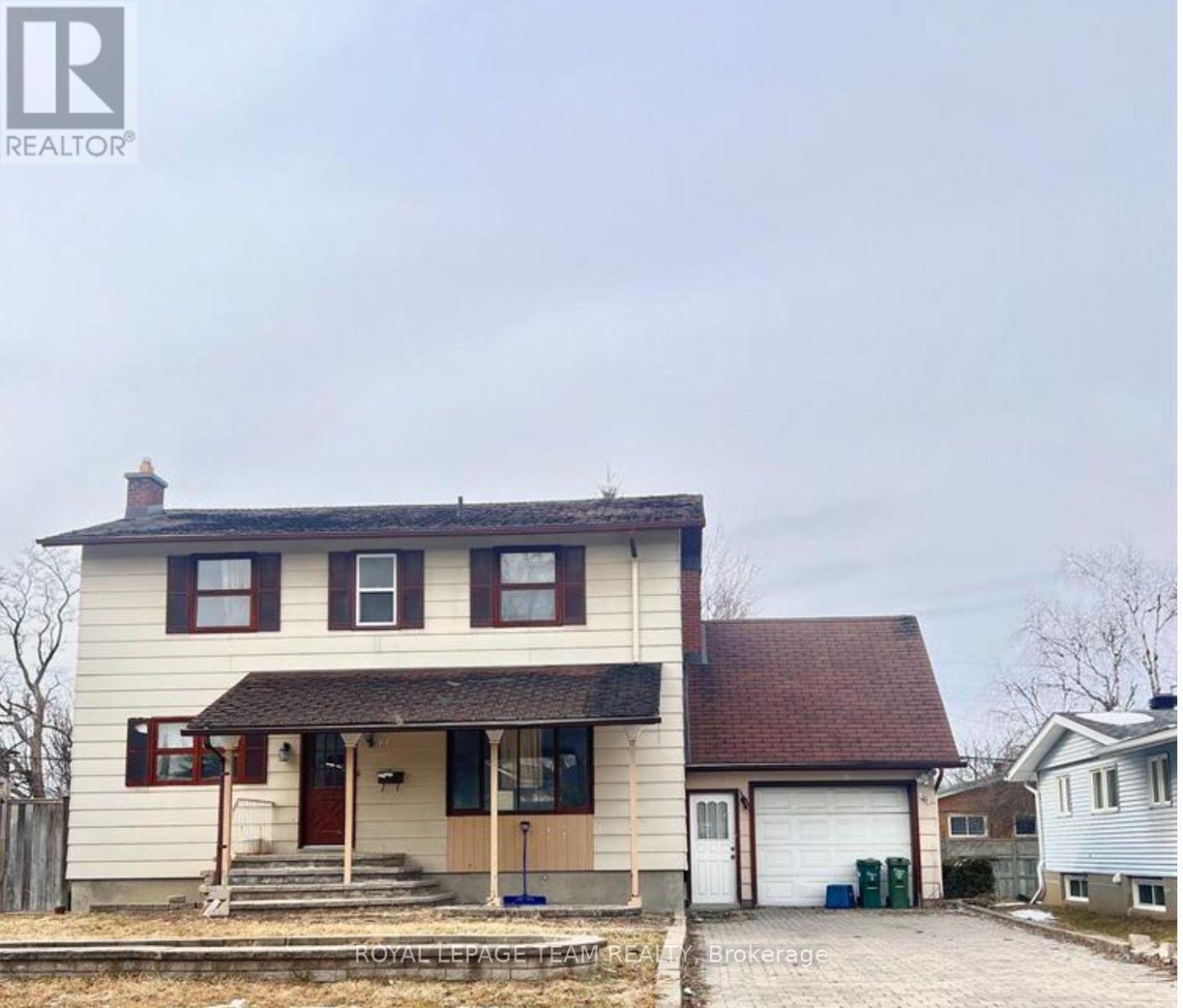 33 Sunnycrest Drive, Ottawa, Ontario  K2E 5Y4 - Photo 1 - X14084832