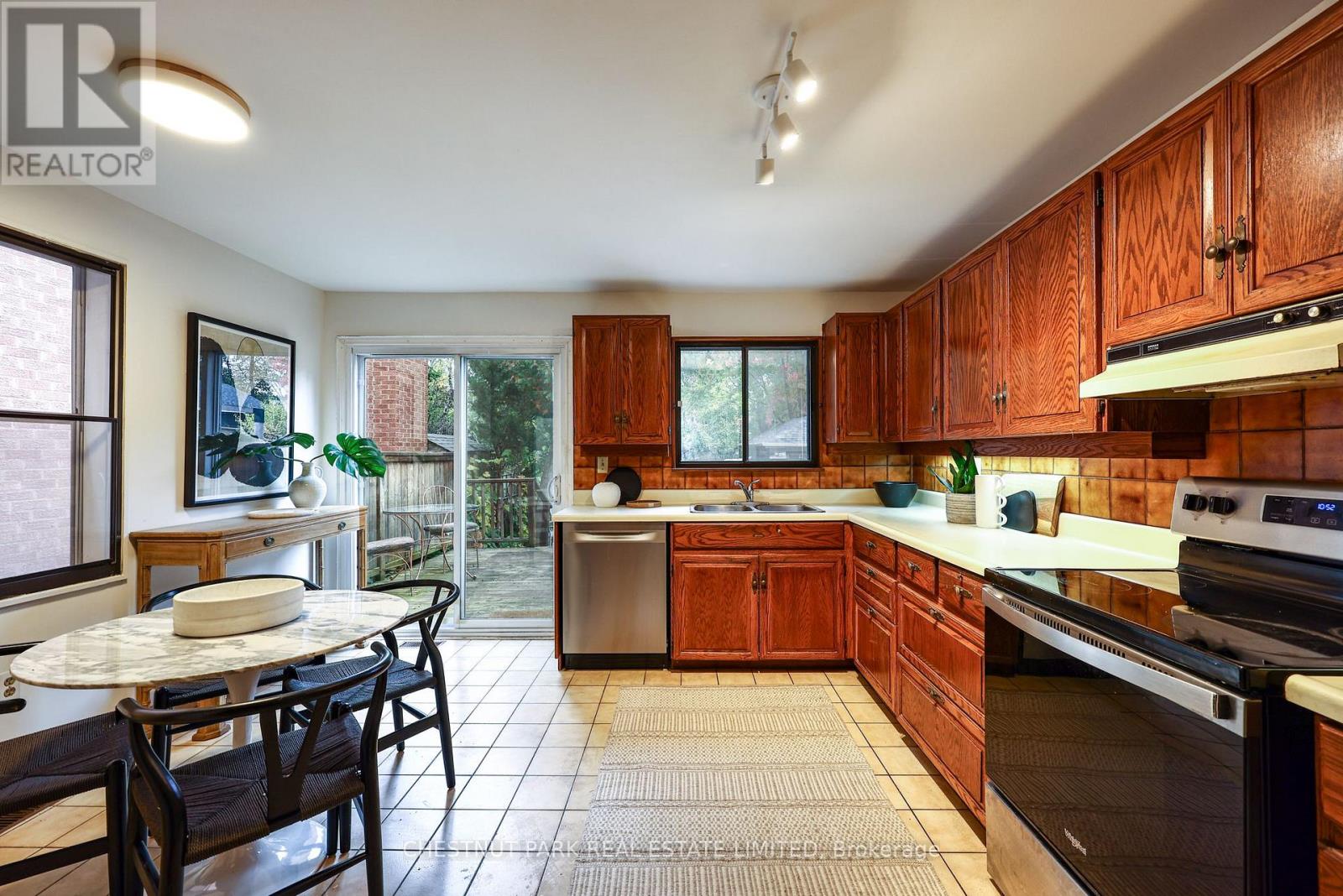 714 Merton Street, Toronto, Ontario  M4S 1B8 - Photo 15 - C14084812