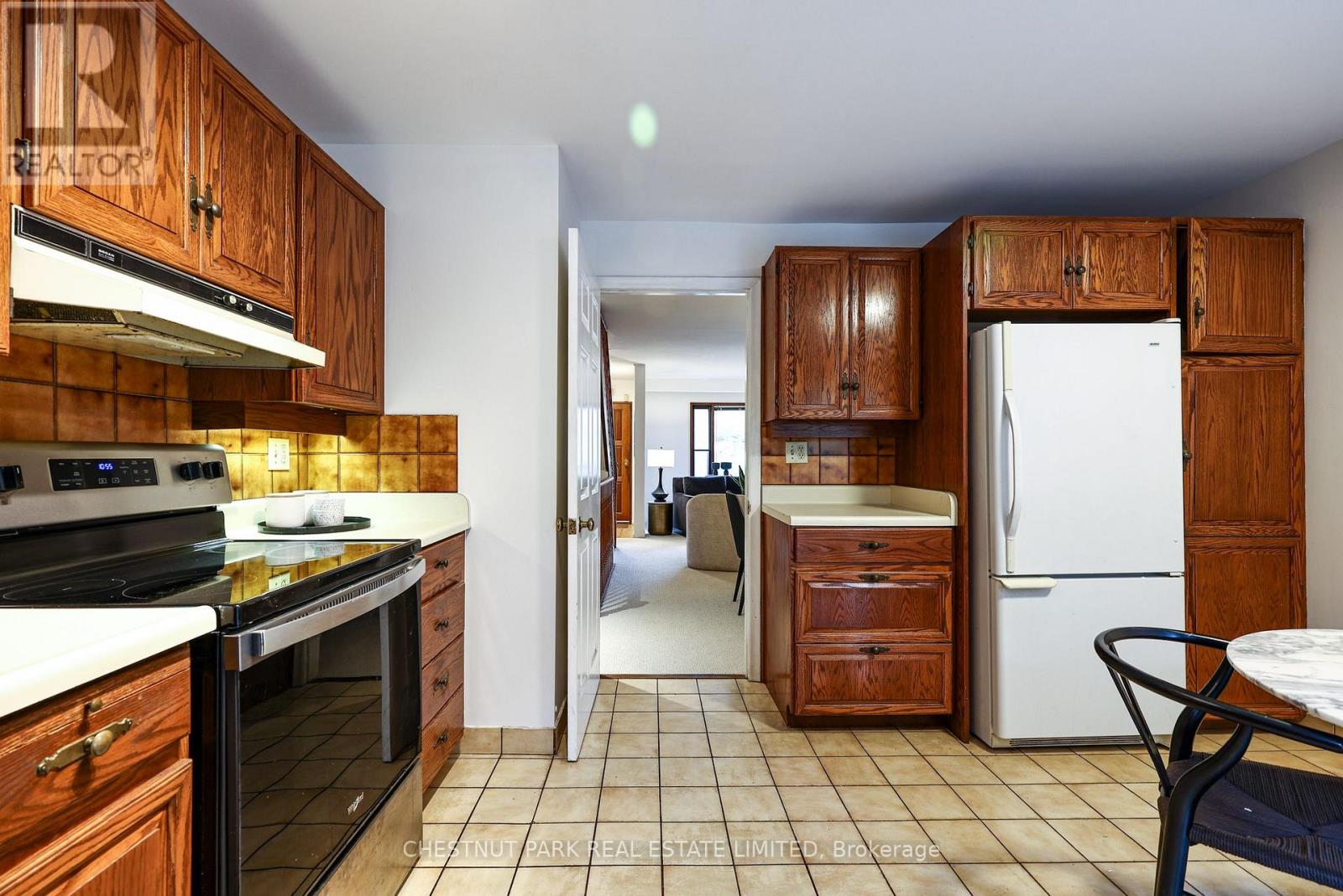 714 Merton Street, Toronto, Ontario  M4S 1B8 - Photo 19 - C14084812