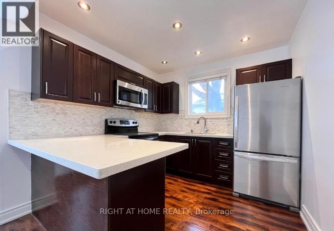 UPPER - 195 TAYLOR MILLS DRIVE N, Richmond Hill, Ontario
