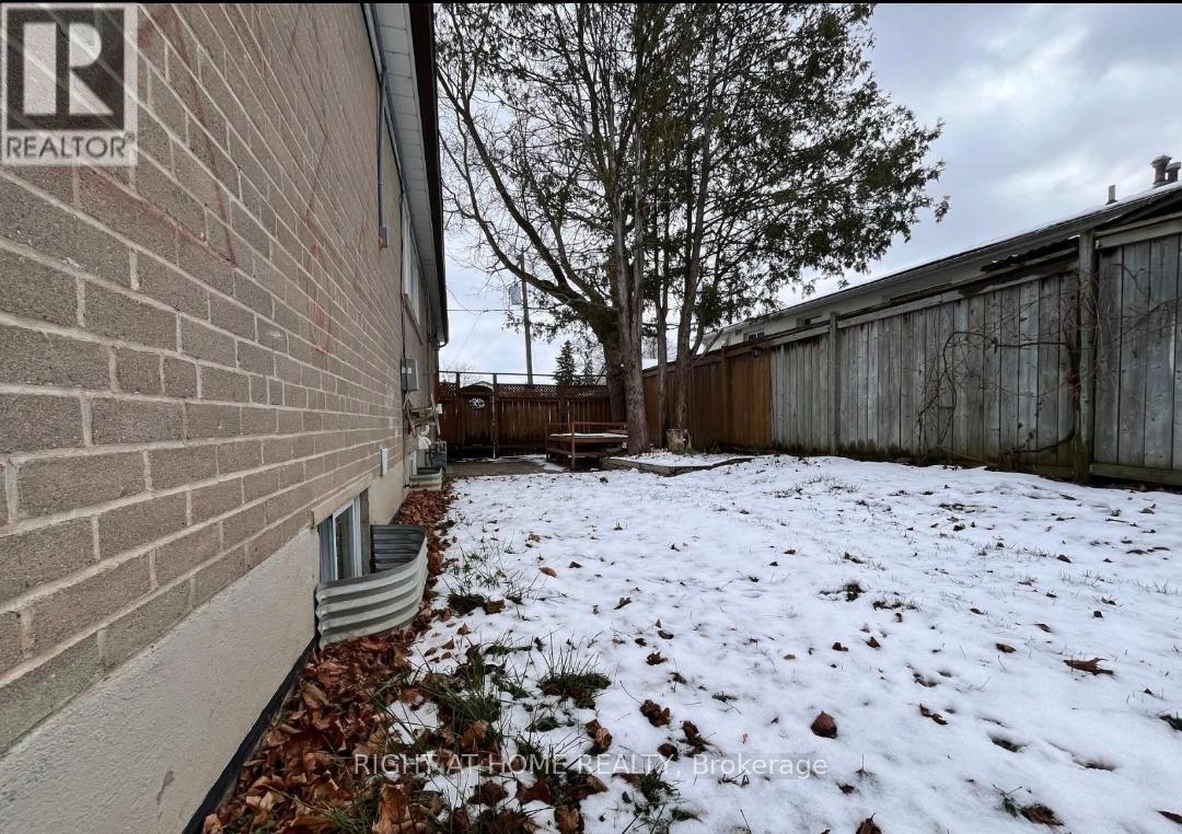 Upper - 195 Taylor Mills Drive N, Richmond Hill, Ontario  L4C 2T5 - Photo 21 - N14084824