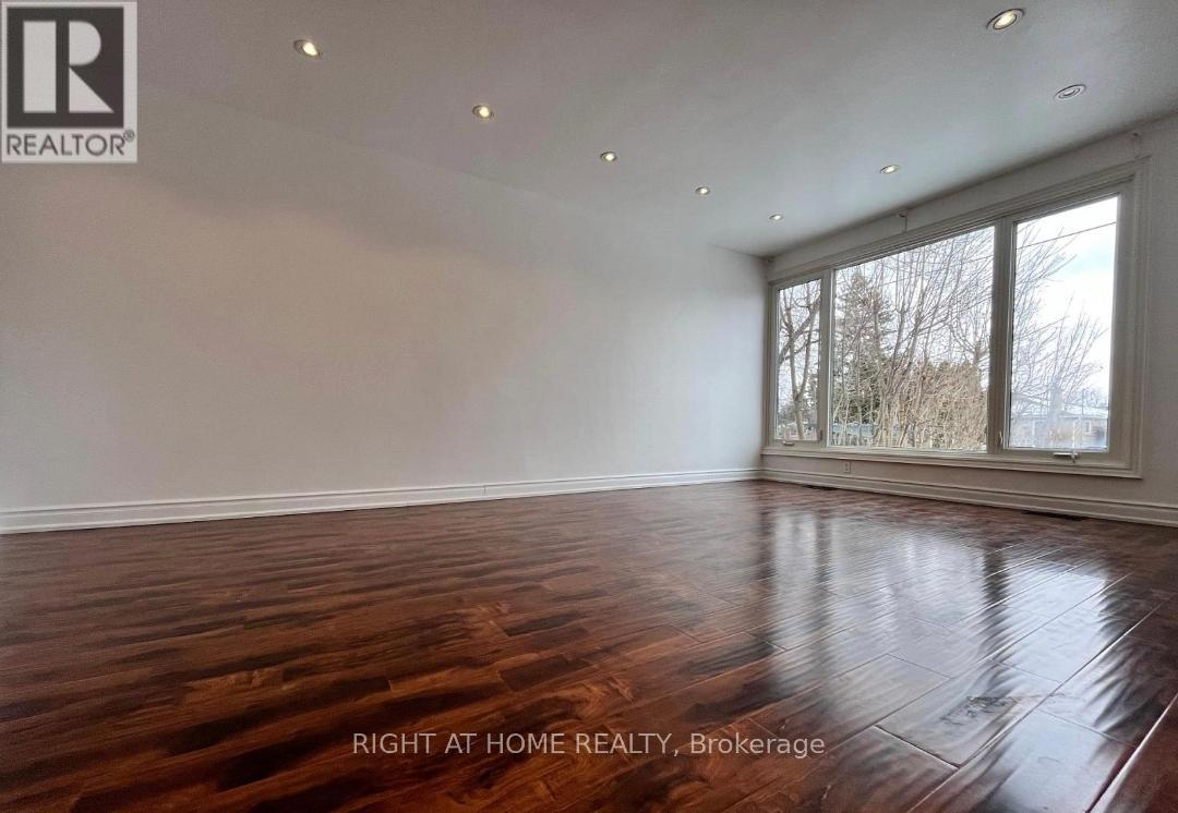 Upper - 195 Taylor Mills Drive N, Richmond Hill, Ontario  L4C 2T5 - Photo 4 - N14084824