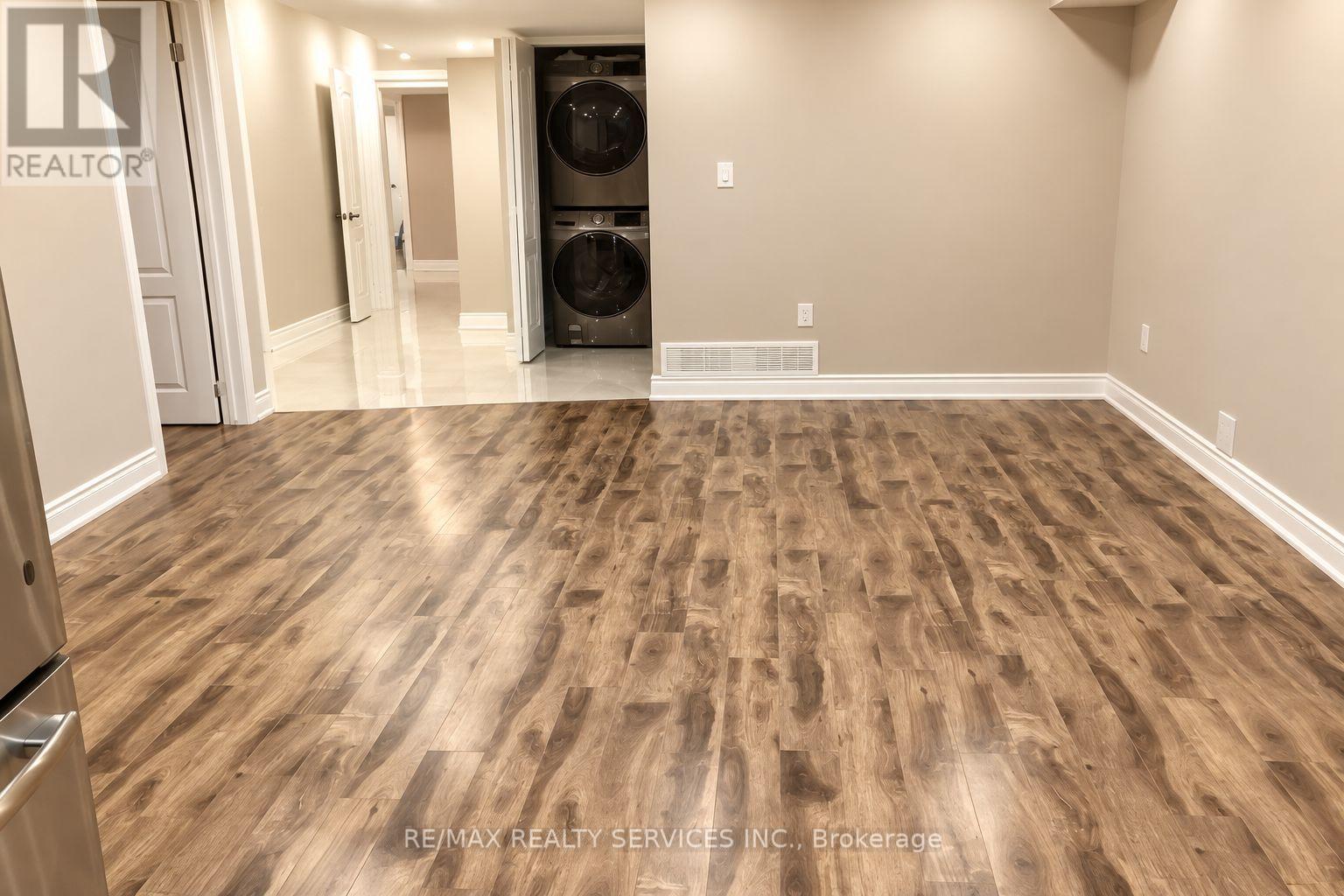 49 Lionhead Golf Club Road, Brampton, Ontario  L6Y 1P3 - Photo 5 - W14084810