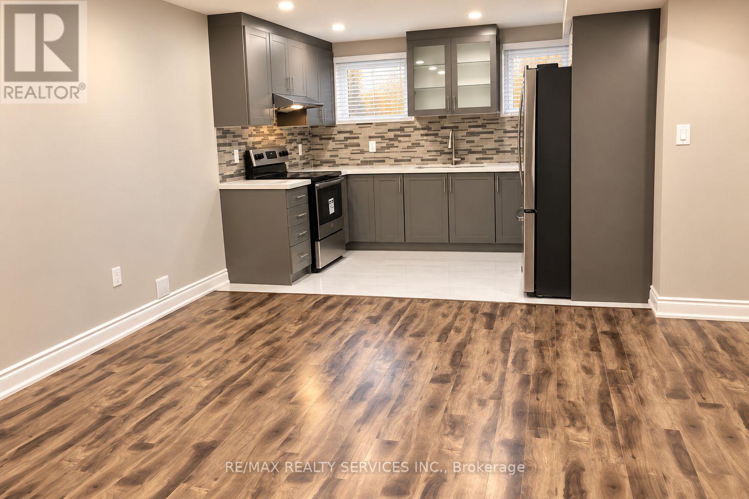49 Lionhead Golf Club Road, Brampton, Ontario  L6Y 1P3 - Photo 7 - W14084810