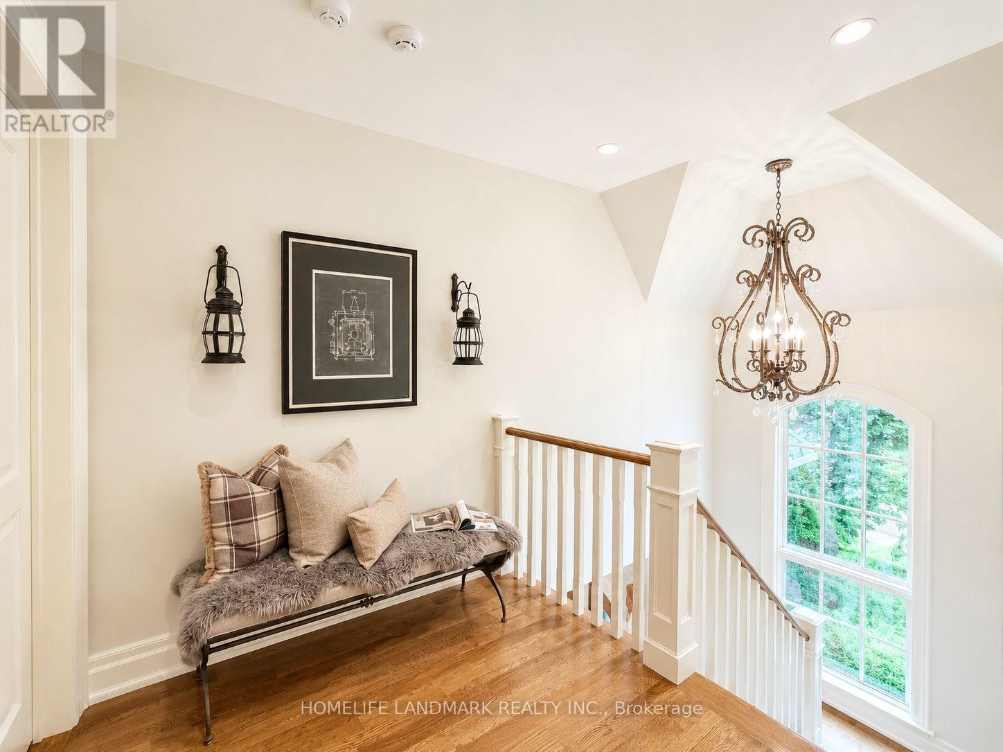 260 Pinetree Way, Mississauga, Ontario  L5G 2R2 - Photo 12 - W14084814