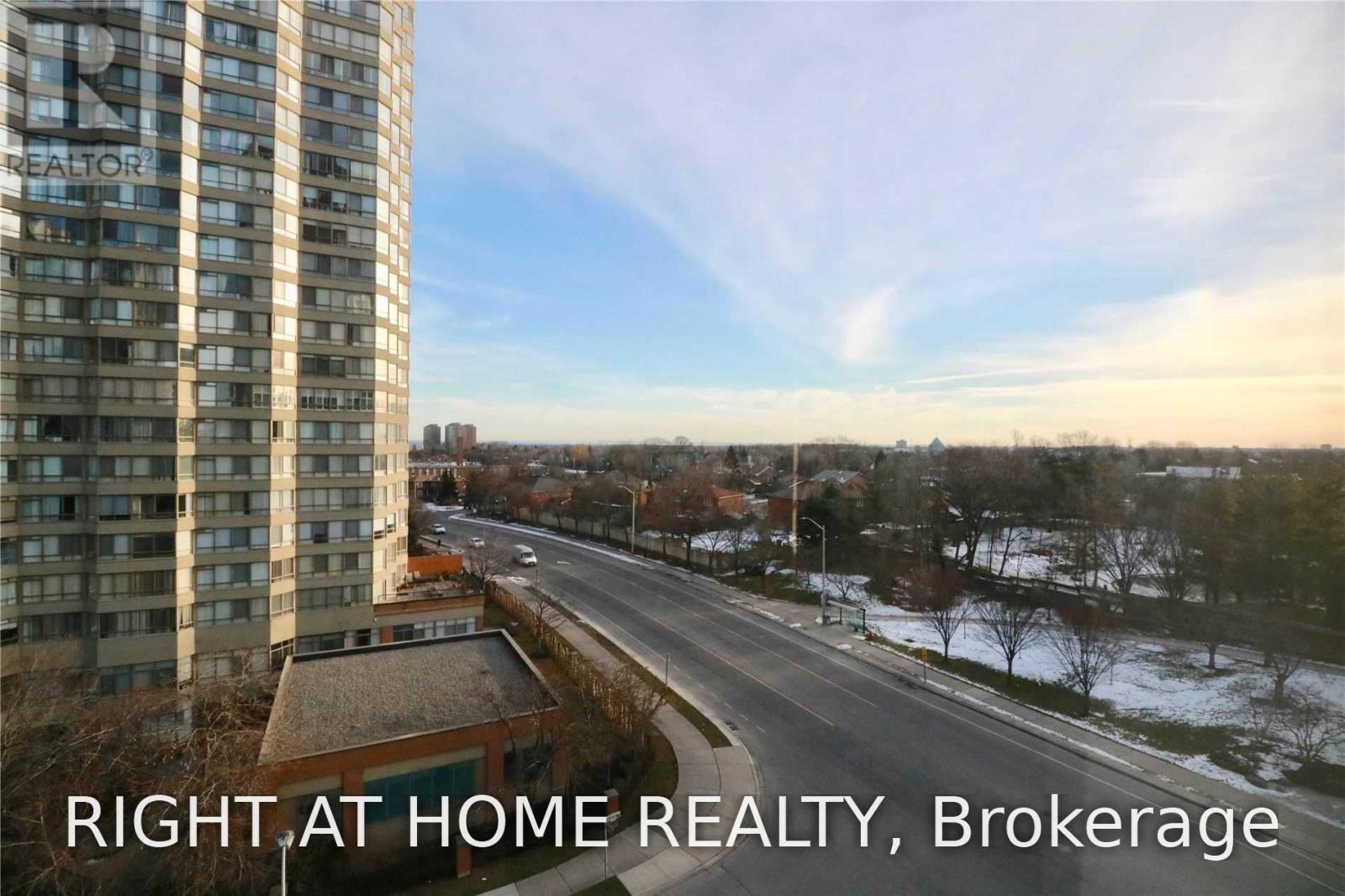 704 - 285 Enfield Place, Mississauga, Ontario  L5B 4L8 - Photo 11 - W14084816