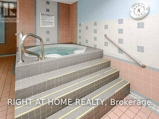 704 - 285 Enfield Place, Mississauga, Ontario  L5B 4L8 - Photo 18 - W14084816