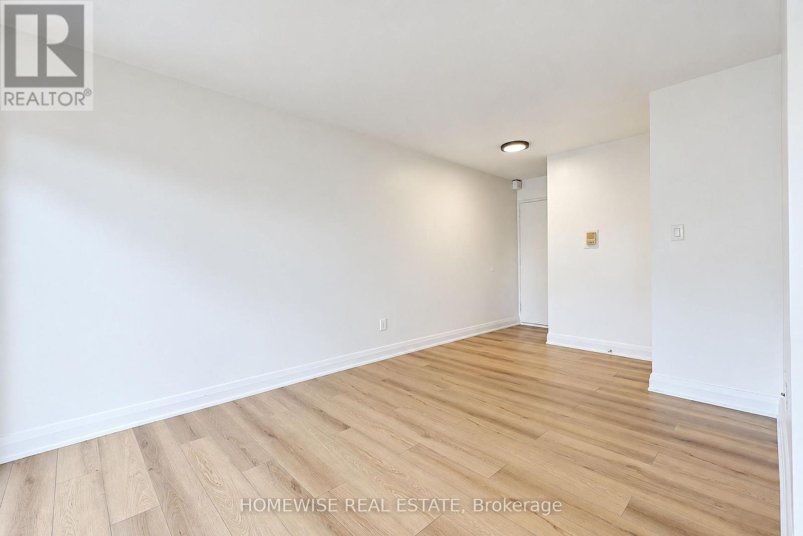 8 - 31 Sedgeley Drive, Toronto, Ontario  M9R 1Z5 - Photo 10 - W14084838