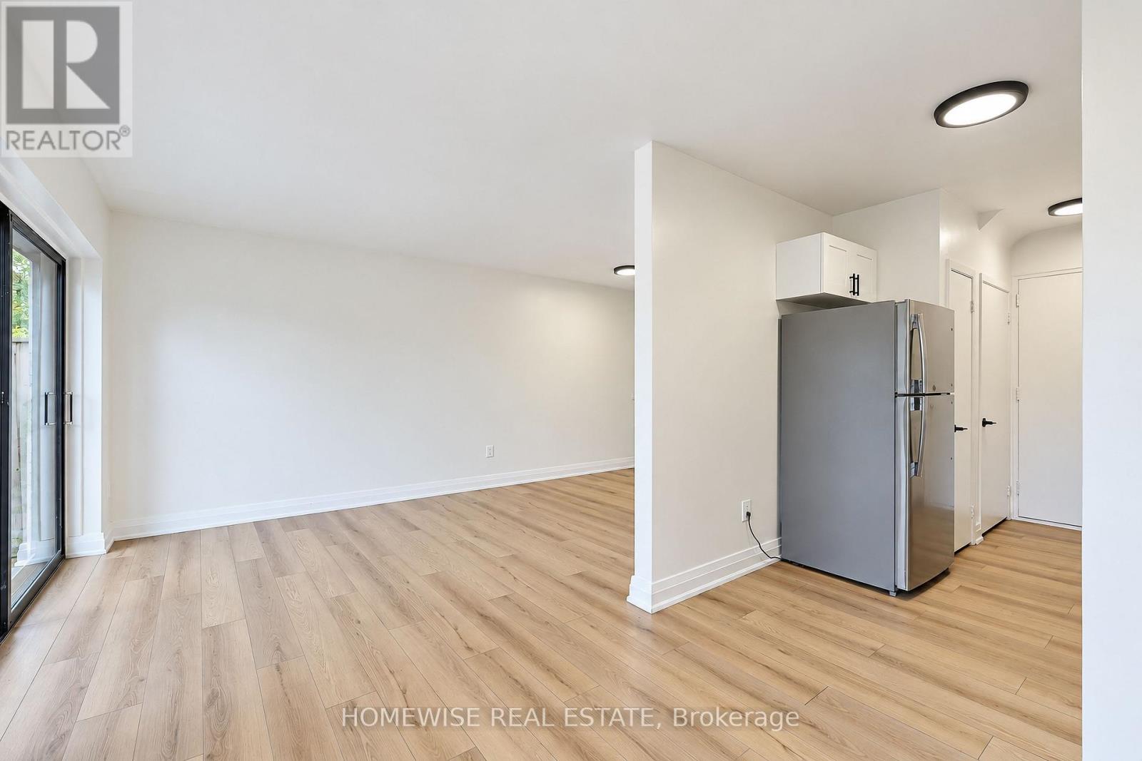 8 - 31 Sedgeley Drive, Toronto, Ontario  M9R 1Z5 - Photo 12 - W14084838