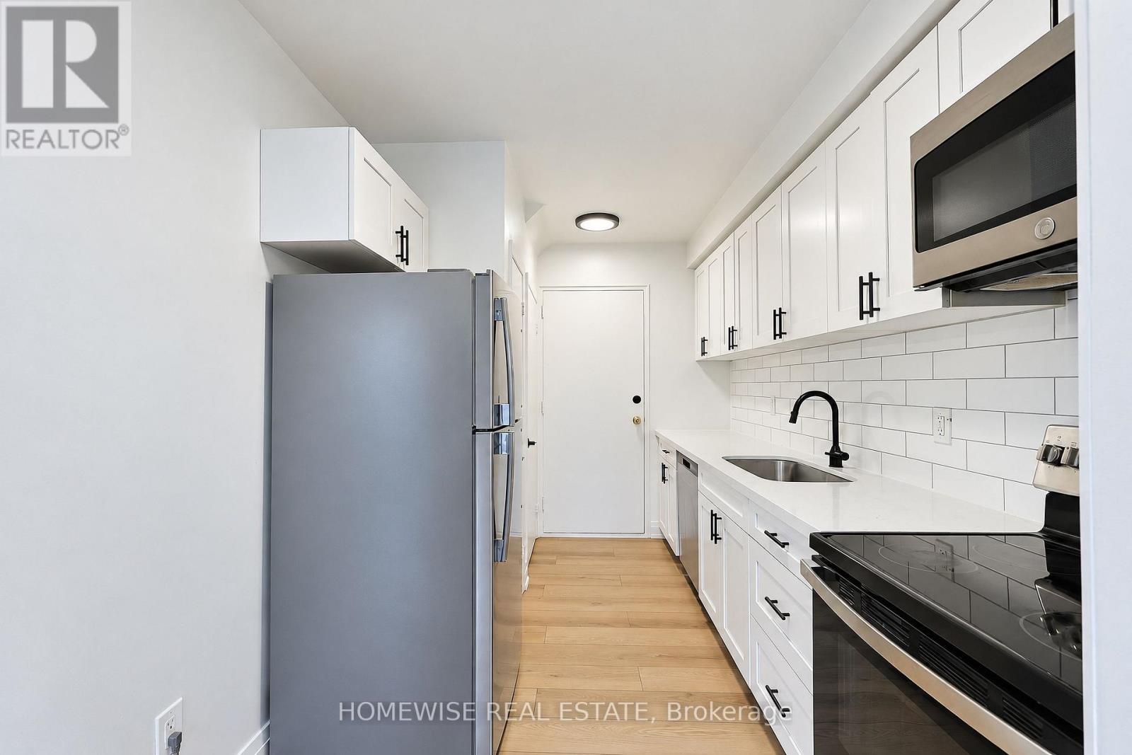 8 - 31 Sedgeley Drive, Toronto, Ontario  M9R 1Z5 - Photo 14 - W14084838