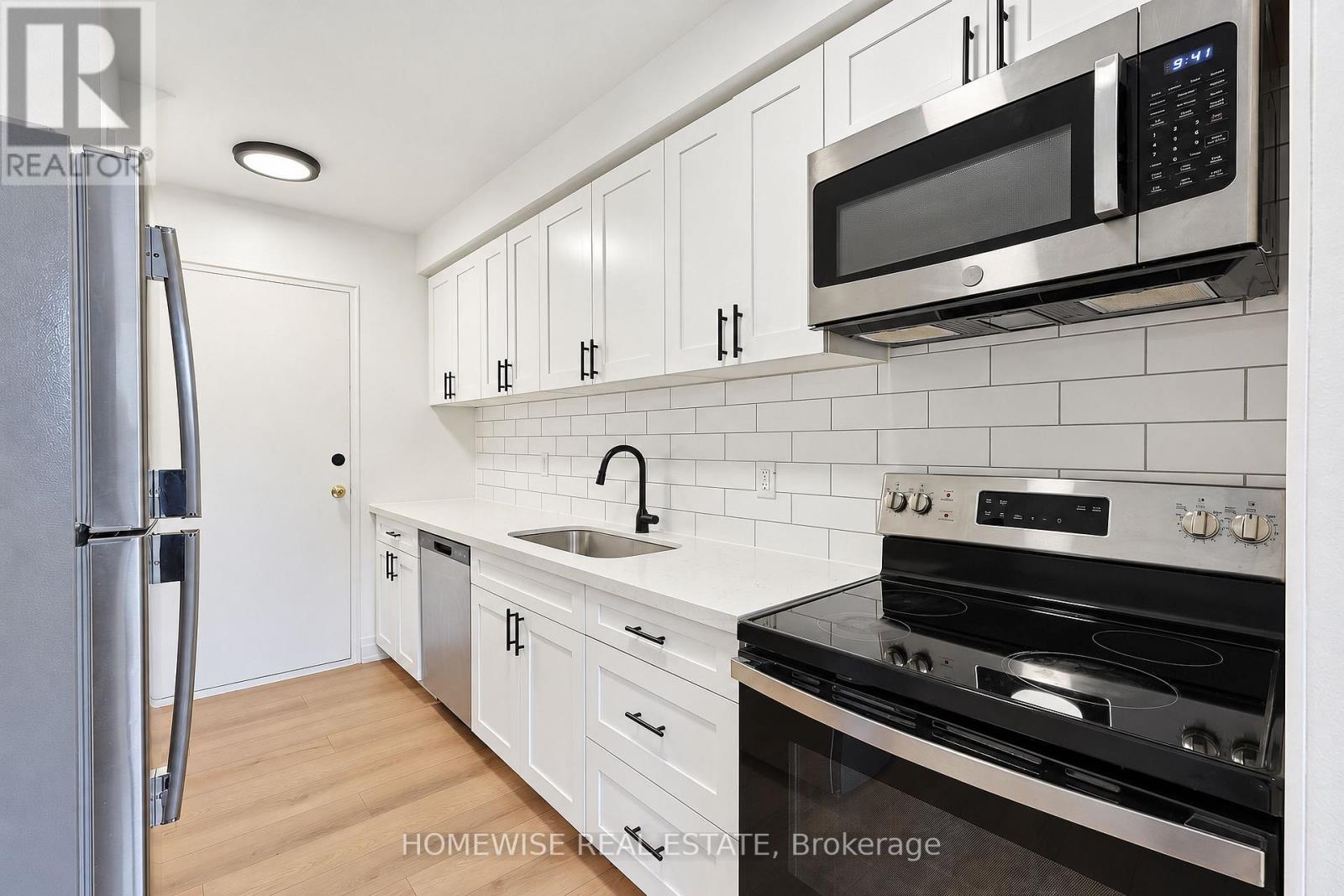 8 - 31 Sedgeley Drive, Toronto, Ontario  M9R 1Z5 - Photo 15 - W14084838