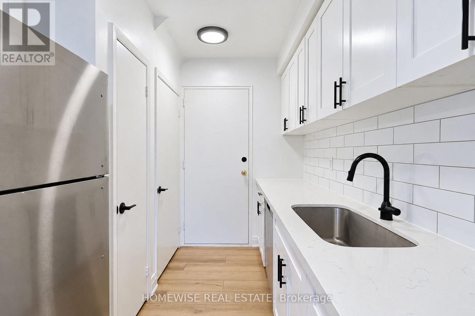 8 - 31 Sedgeley Drive, Toronto, Ontario  M9R 1Z5 - Photo 16 - W14084838
