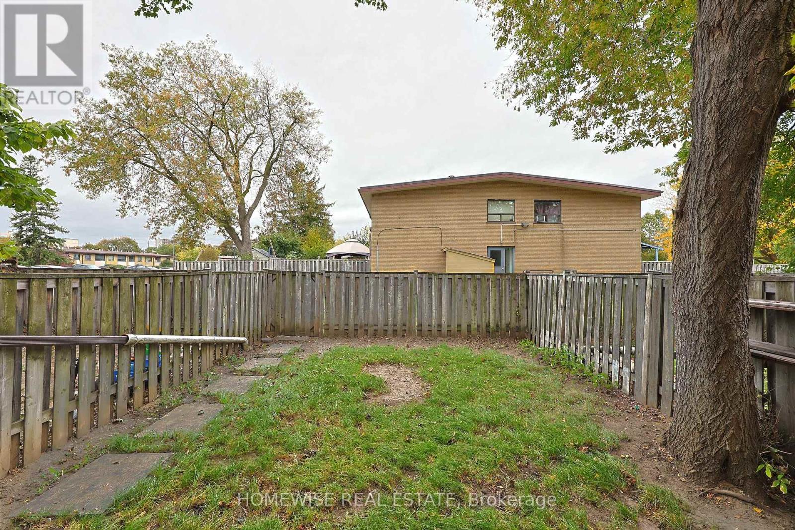 8 - 31 Sedgeley Drive, Toronto, Ontario  M9R 1Z5 - Photo 33 - W14084838