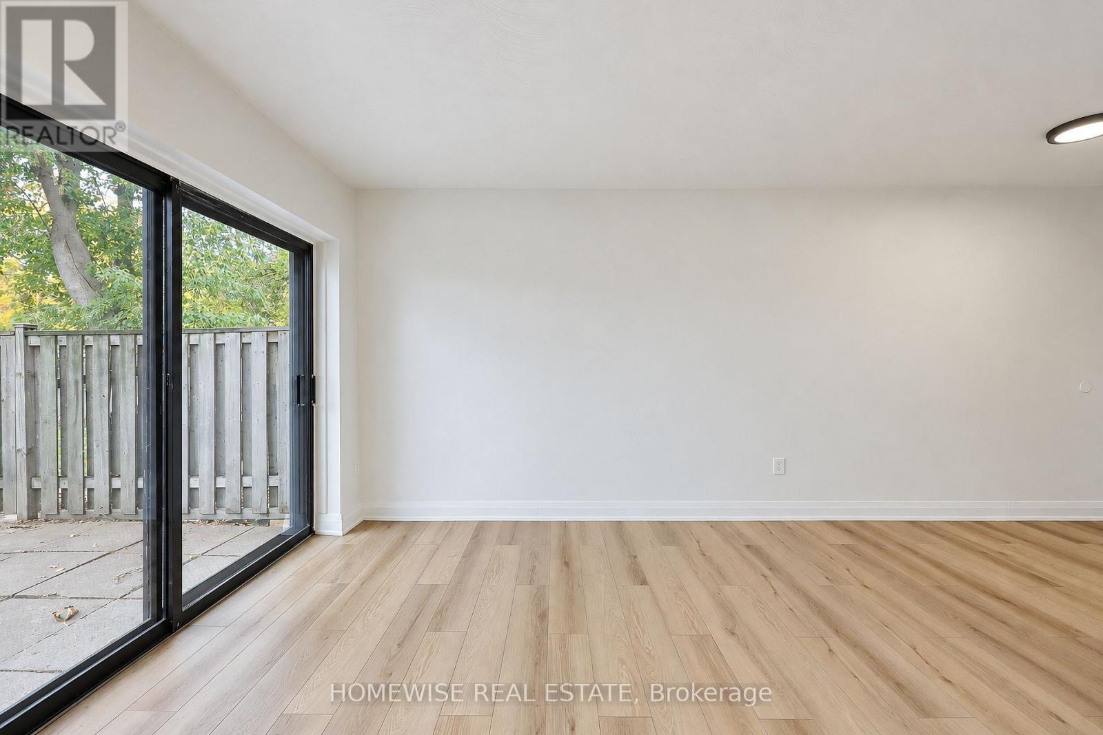 8 - 31 Sedgeley Drive, Toronto, Ontario  M9R 1Z5 - Photo 9 - W14084838