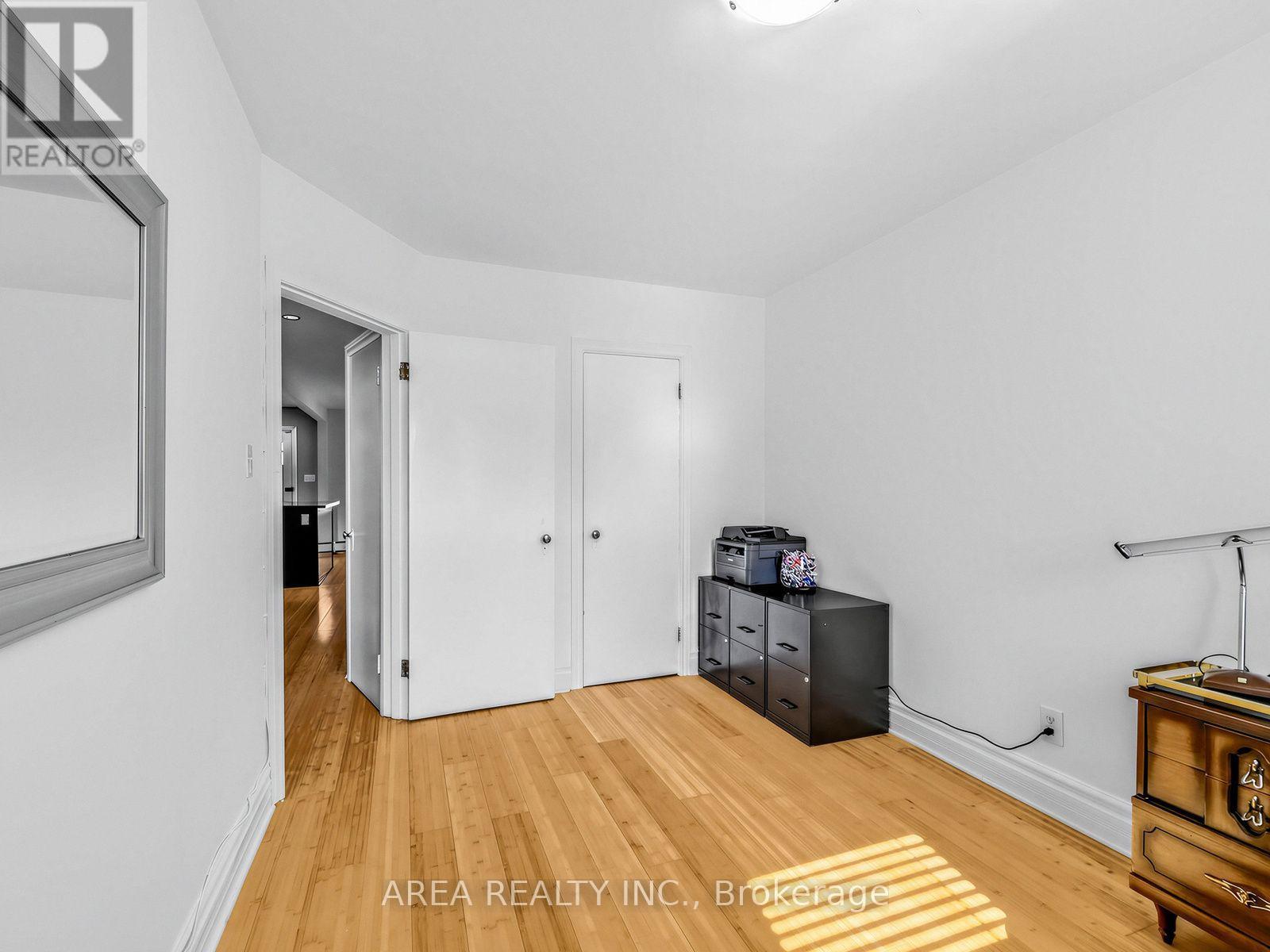867 Glencairn Avenue, Toronto, Ontario  M6B 2A4 - Photo 16 - W14084844