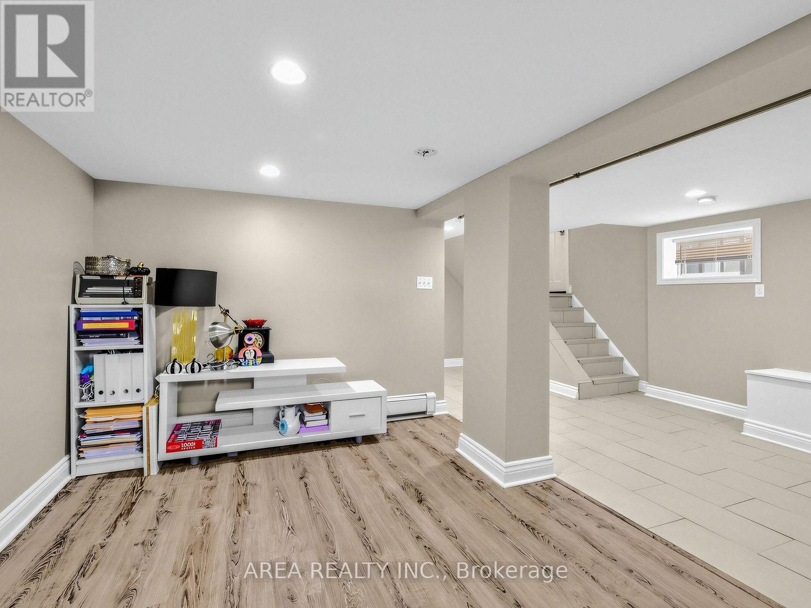 867 Glencairn Avenue, Toronto, Ontario  M6B 2A4 - Photo 20 - W14084844