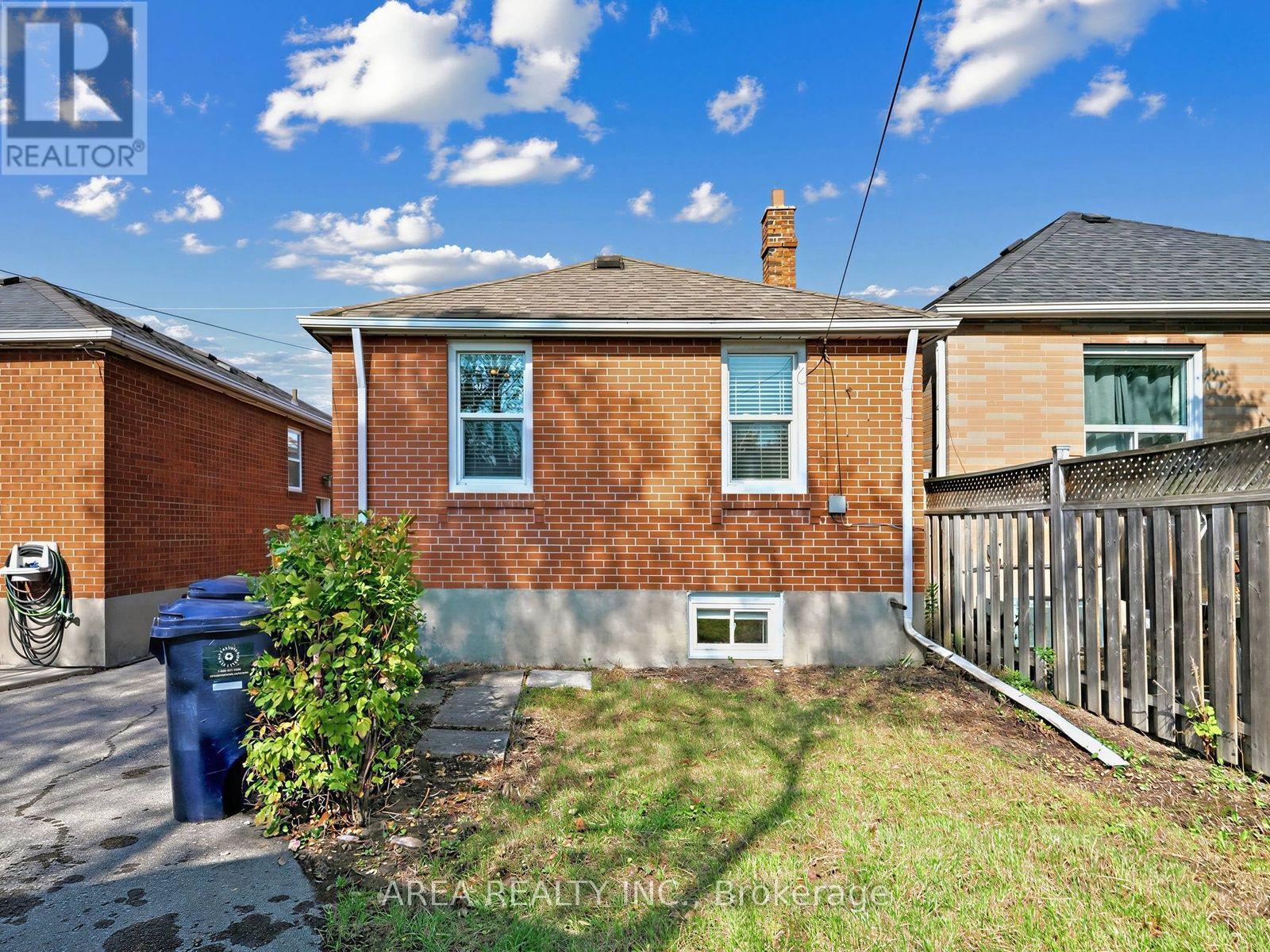 867 Glencairn Avenue, Toronto, Ontario  M6B 2A4 - Photo 26 - W14084844