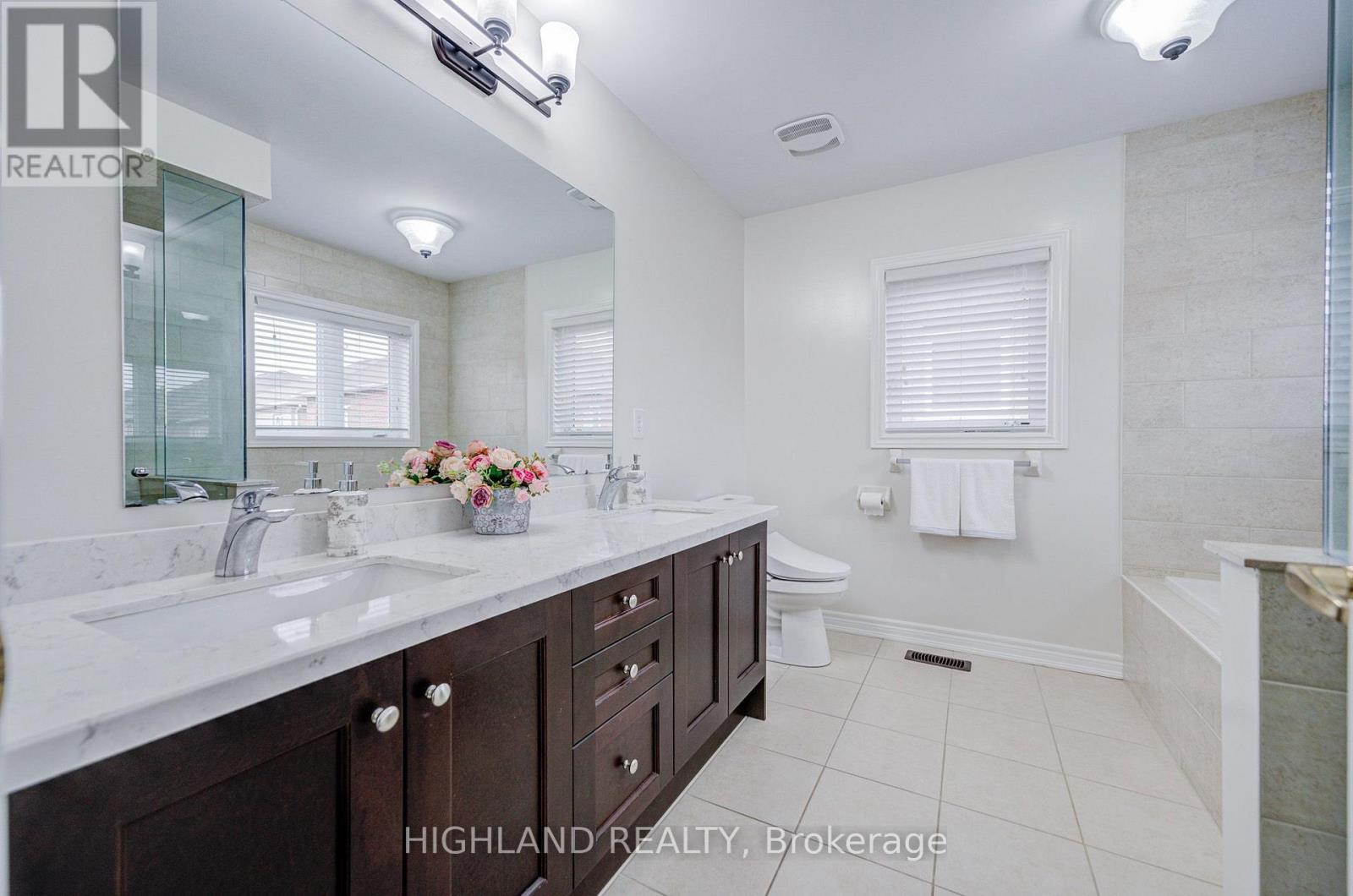 3175 Robert Brown Boulevard, Oakville, Ontario  L6M 0P5 - Photo 33 - W14082846