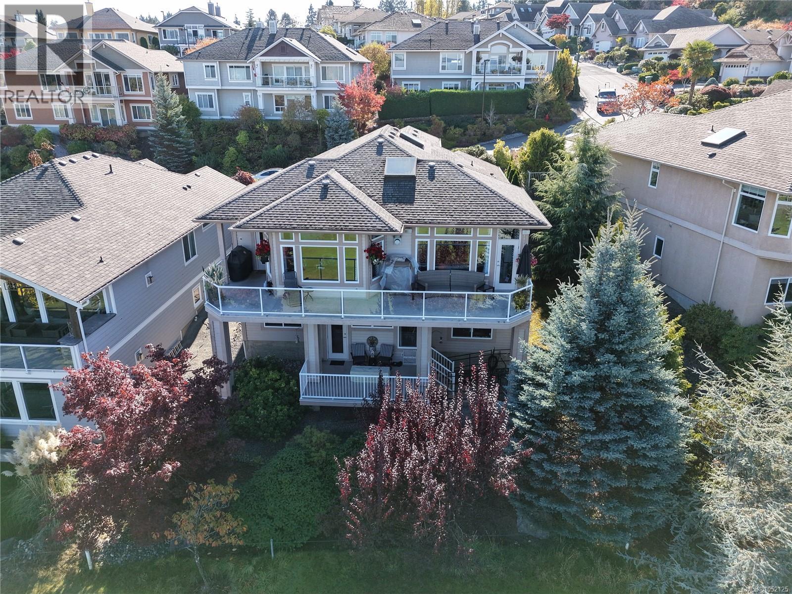 721 Country Club Dr, Cobble Hill, British Columbia  V0R 1L1 - Photo 2 - 1052125