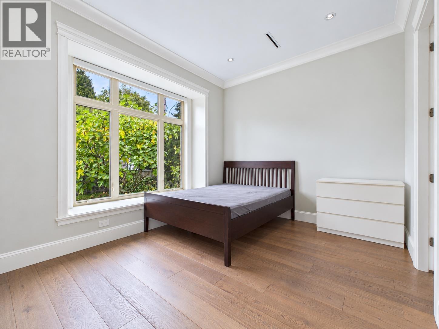 5410 Patrick Street, Burnaby, British Columbia  V5J 3B3 - Photo 9 - R3174497