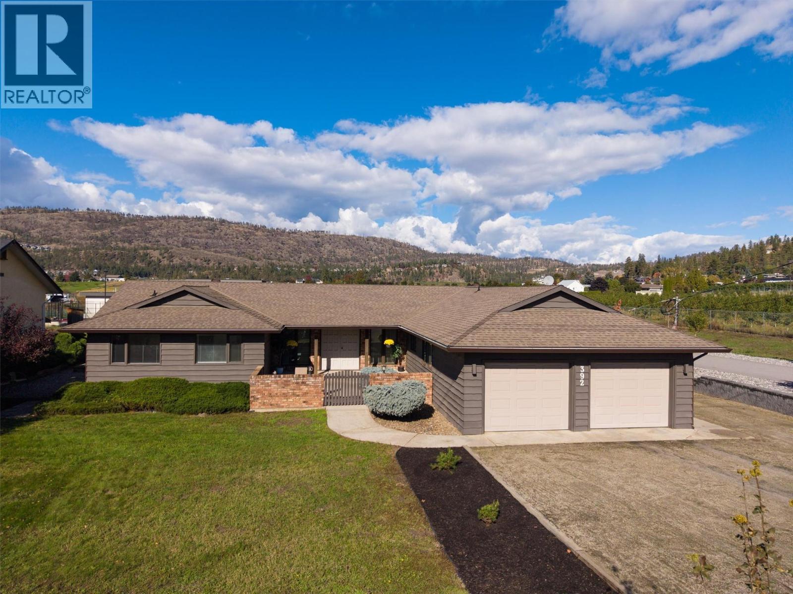 392 Valley Road N, Kelowna, British Columbia