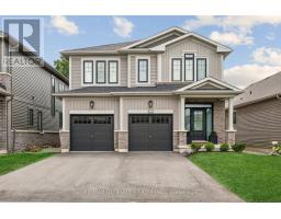 49 BLACKBIRD WAY, Hamilton, Ontario