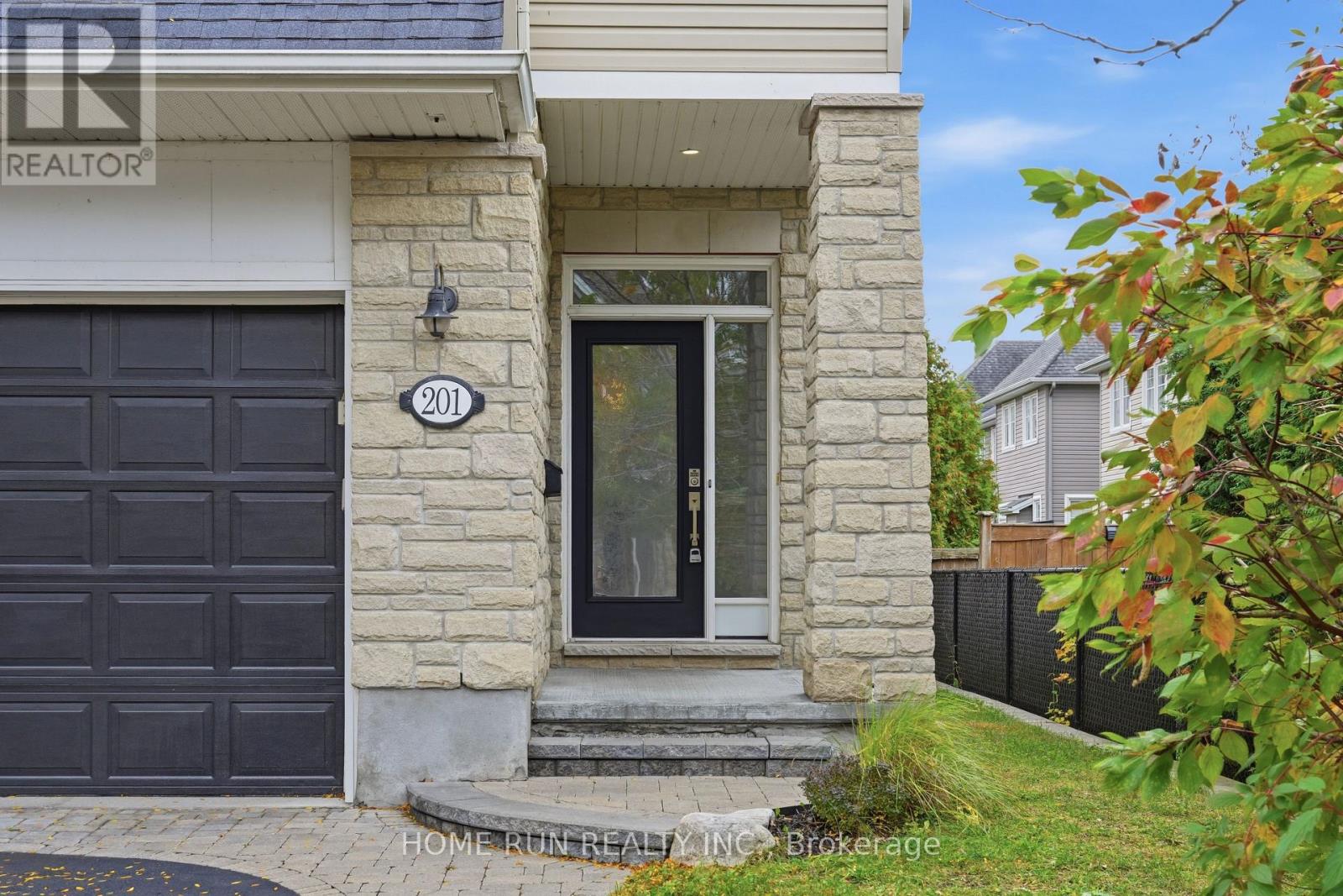 201 Espin Heights, Ottawa, Ontario  K2J 0Y7 - Photo 5 - X14084890