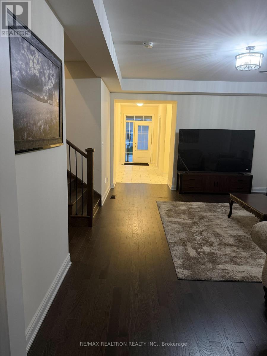 28 Plank Road, Bradford West Gwillimbury, Ontario  L3Z 4N3 - Photo 6 - N14084928