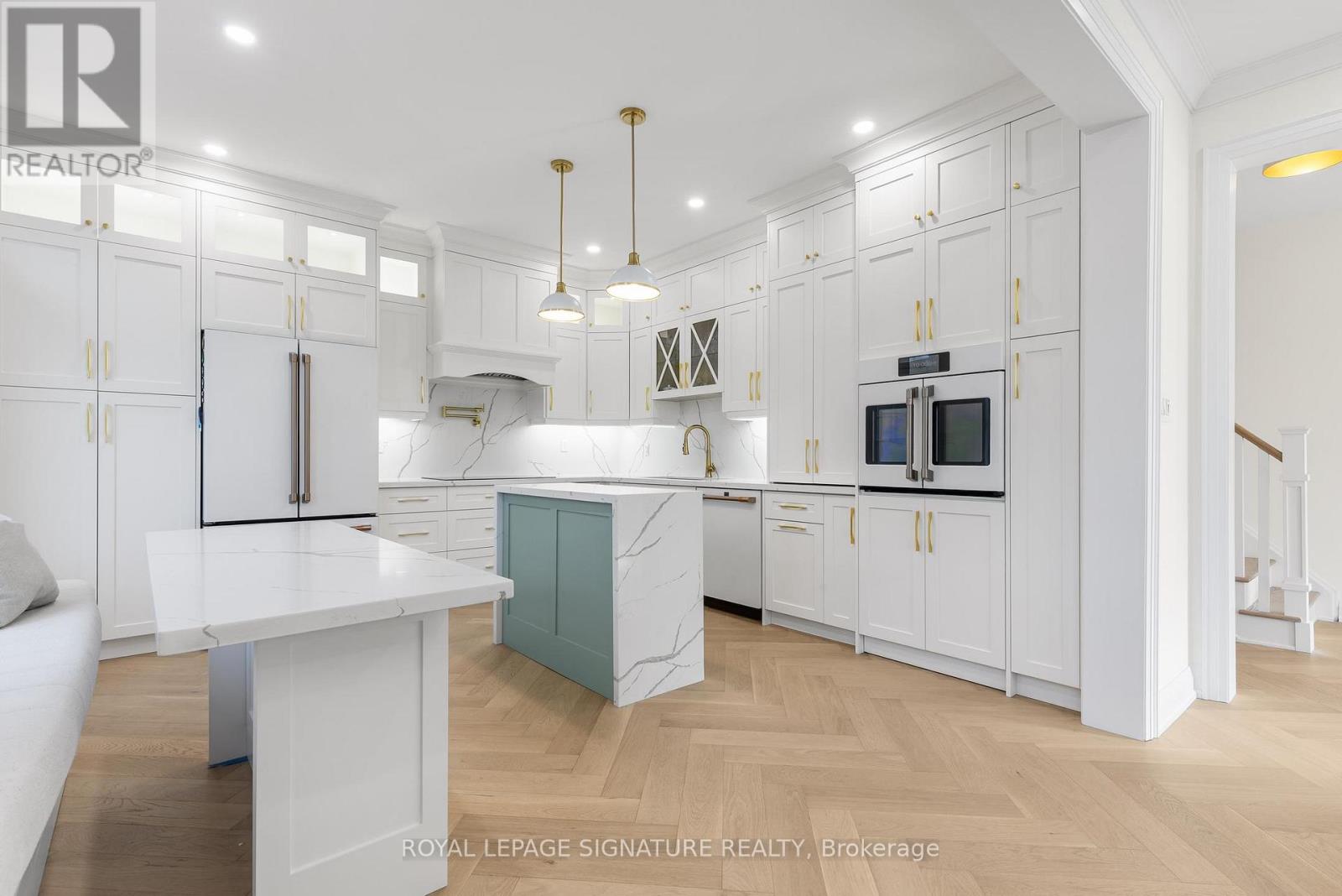 2 Poppythorn Road, Brampton, Ontario  L7A 0R1 - Photo 2 - W14084908