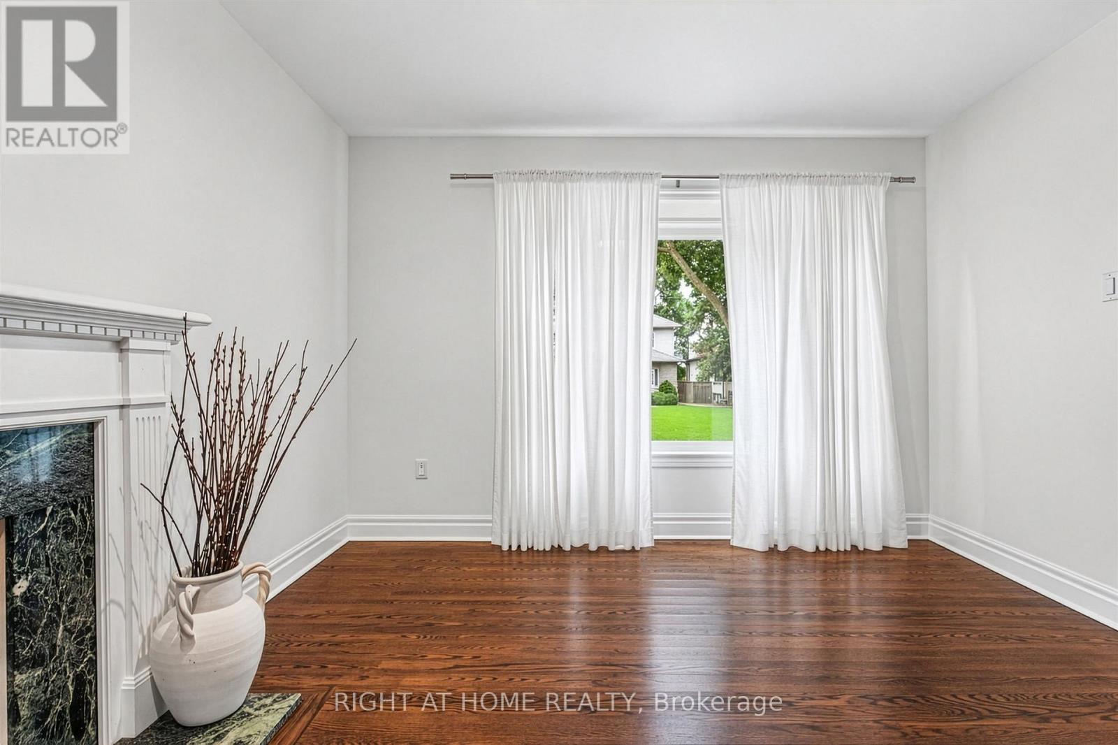 50 Gardenvale Road, Toronto, Ontario  M8Z 4C3 - Photo 7 - W14084916