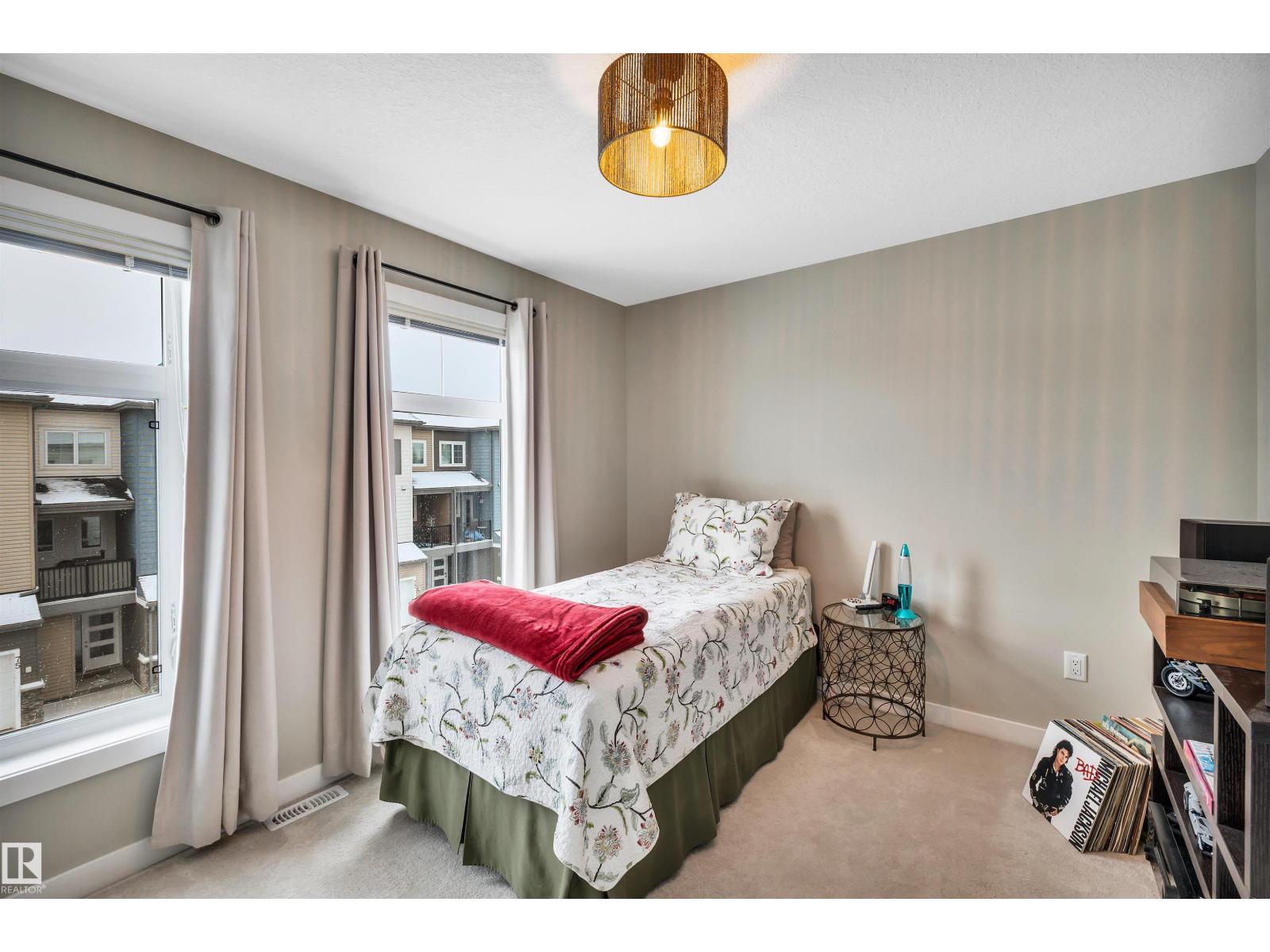 #87 600 BELLEROSE DR