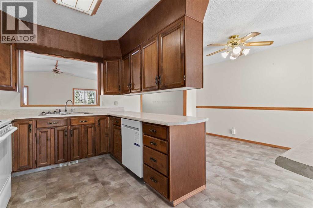 610 8 Street N, Three Hills, Alberta  T0M 2A0 - Photo 17 - A2345855