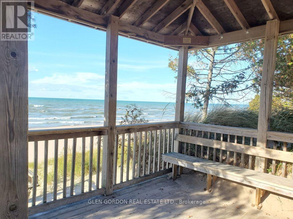 10282 Birch Lane, Lambton Shores, Ontario  N0M 1T0 - Photo 25 - X14084972