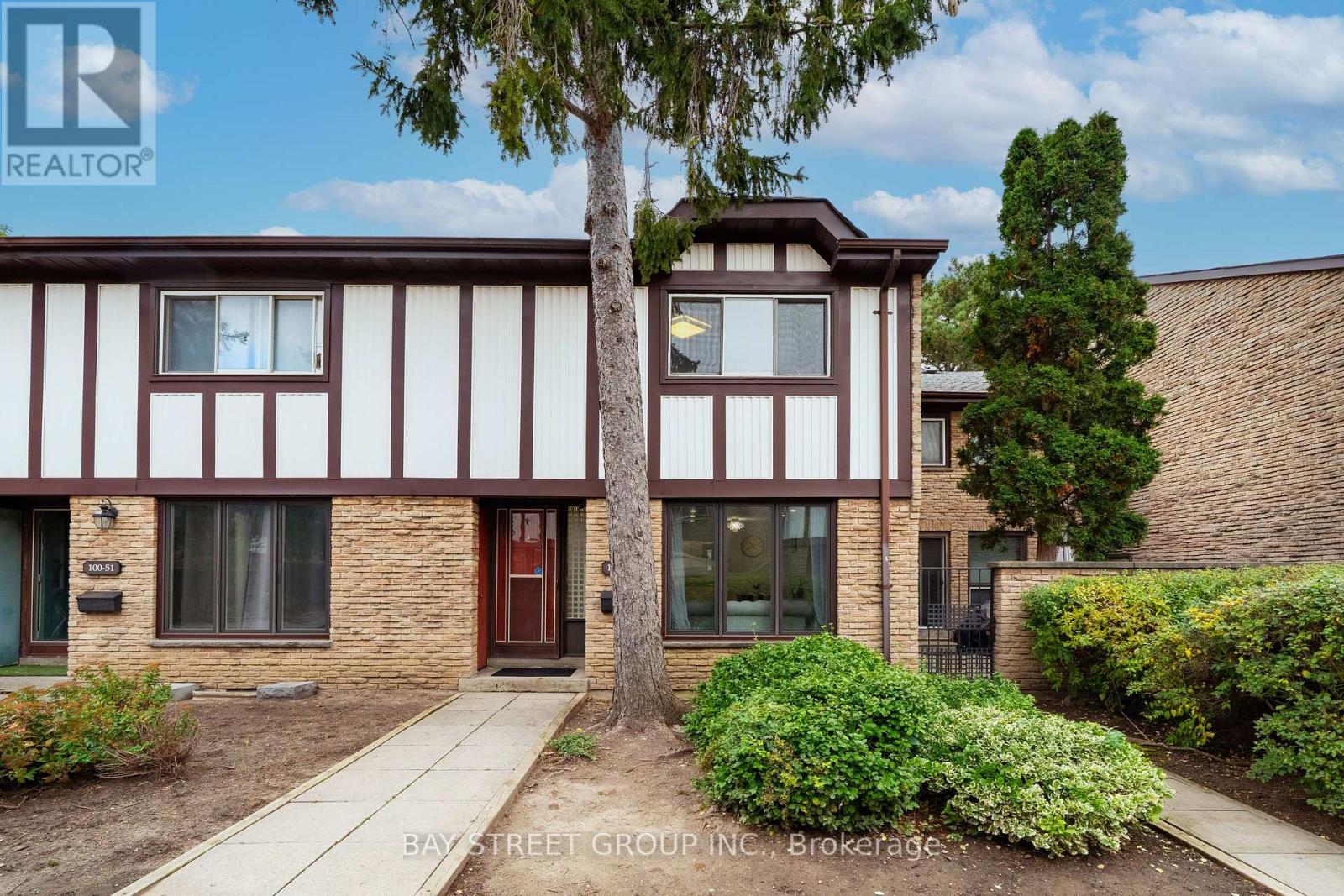 49 - 100 BURROWS HALL BOULEVARD, Toronto, Ontario