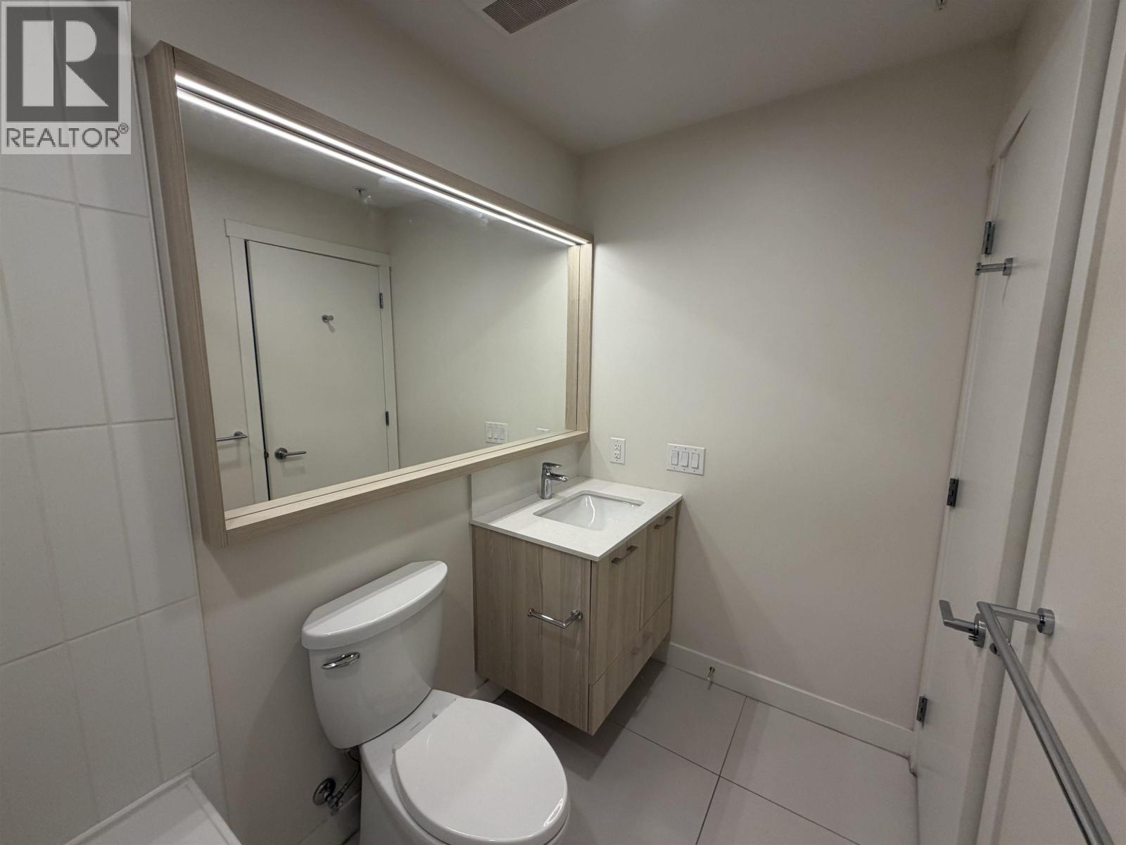 215 721 Anskar Court, Coquitlam, British Columbia  V3J 0L4 - Photo 10 - R3175330